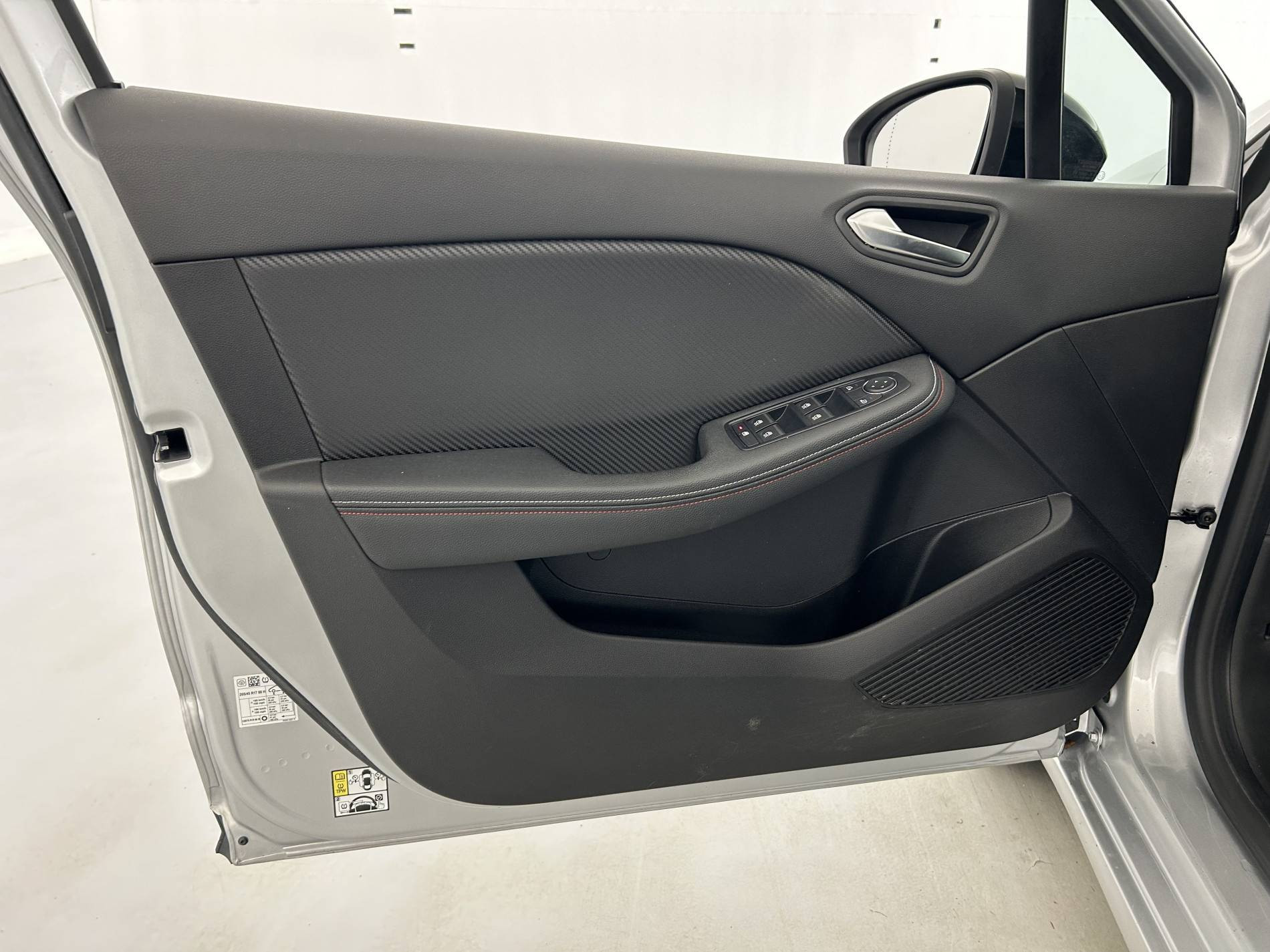 Vente en ligne Renault Clio 5 Clio E-Tech hybride 145 au prix de 17 490 €