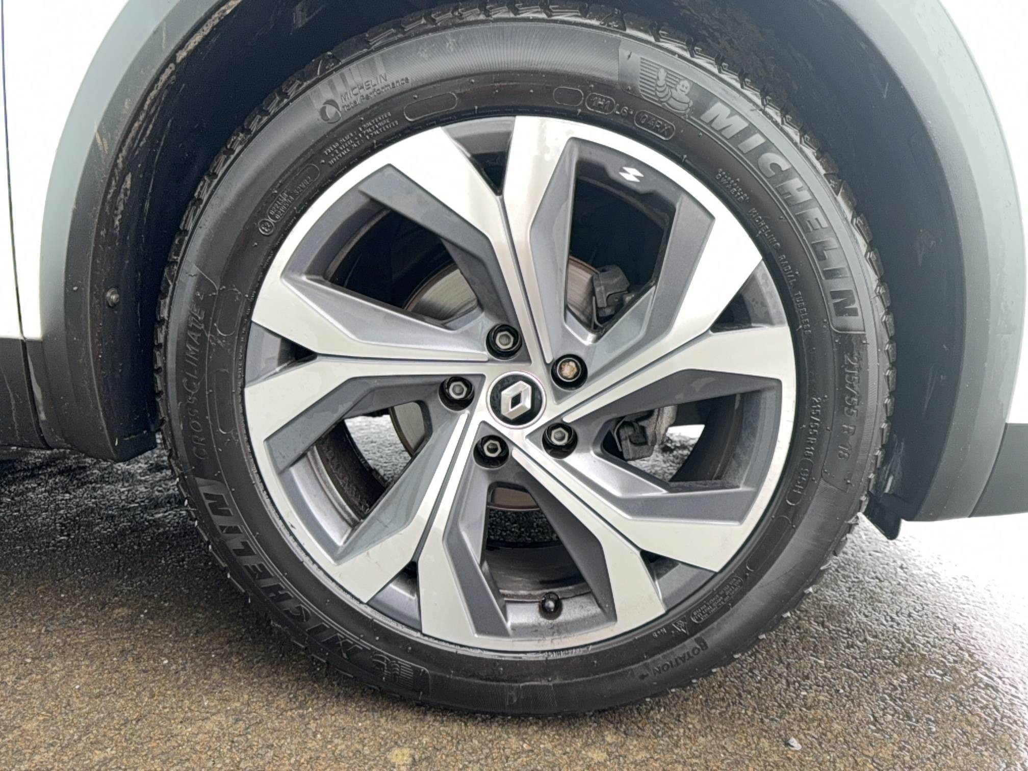 Vente en ligne Renault Captur  TCe 140 EDC - 21B au prix de 19 590 €