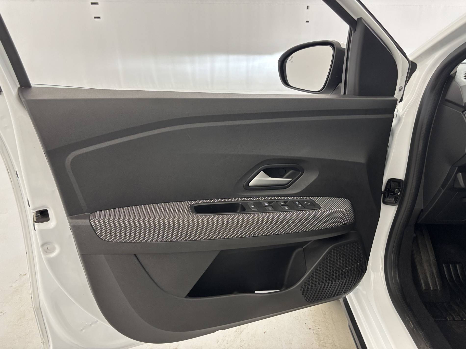 Vente en ligne Dacia Jogger  Hybrid 140 5 places au prix de 20 990 €
