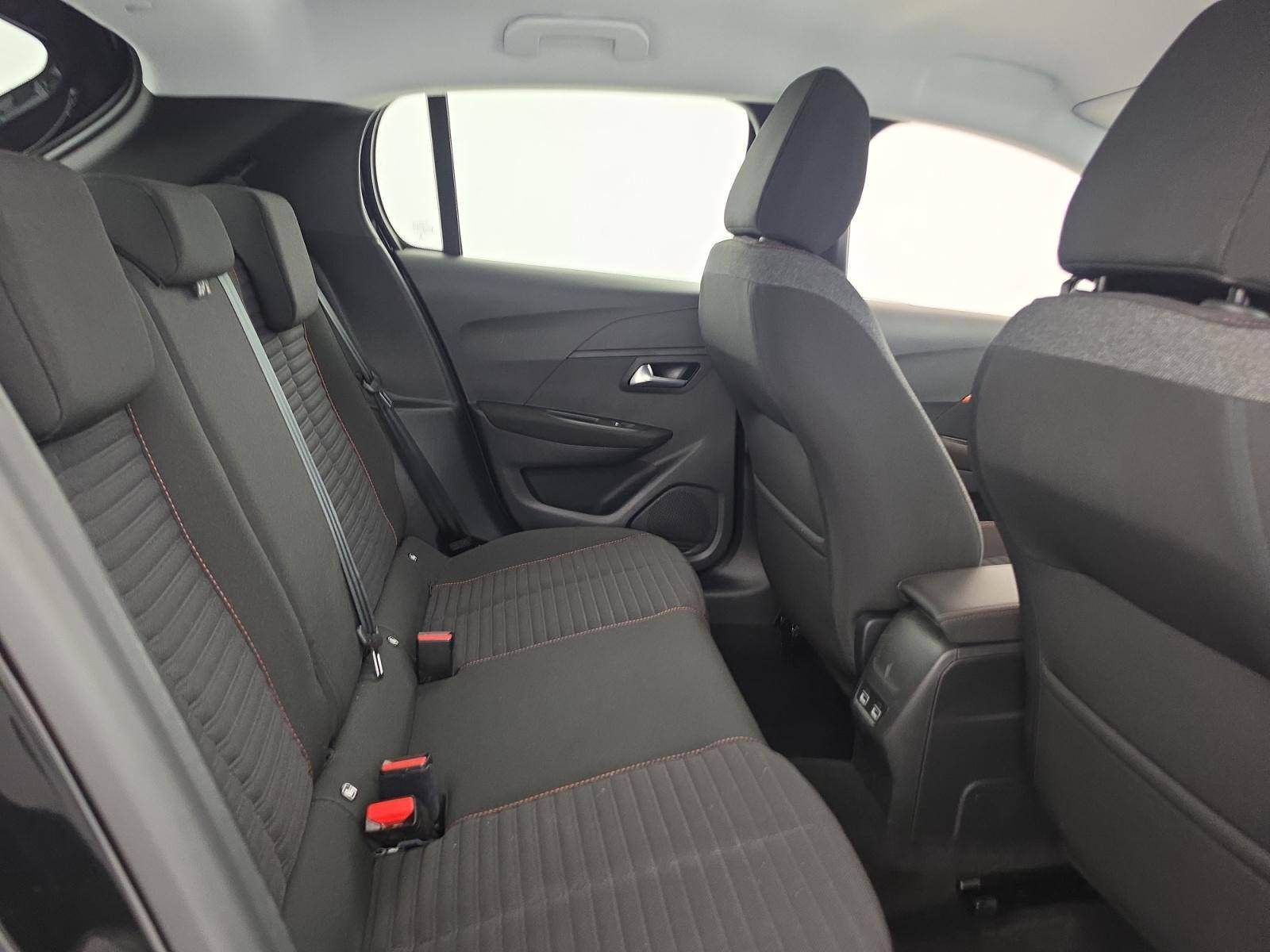 Vente en ligne Peugeot E-208  50 kWh 136ch au prix de 15 900 €