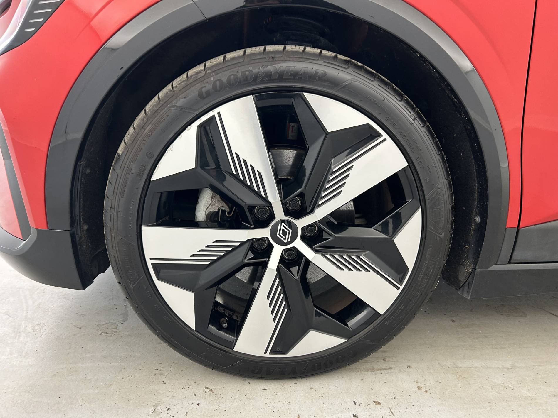 Vente en ligne Renault Megane E-Tech  EV60 220 ch super charge au prix de 23 990 €