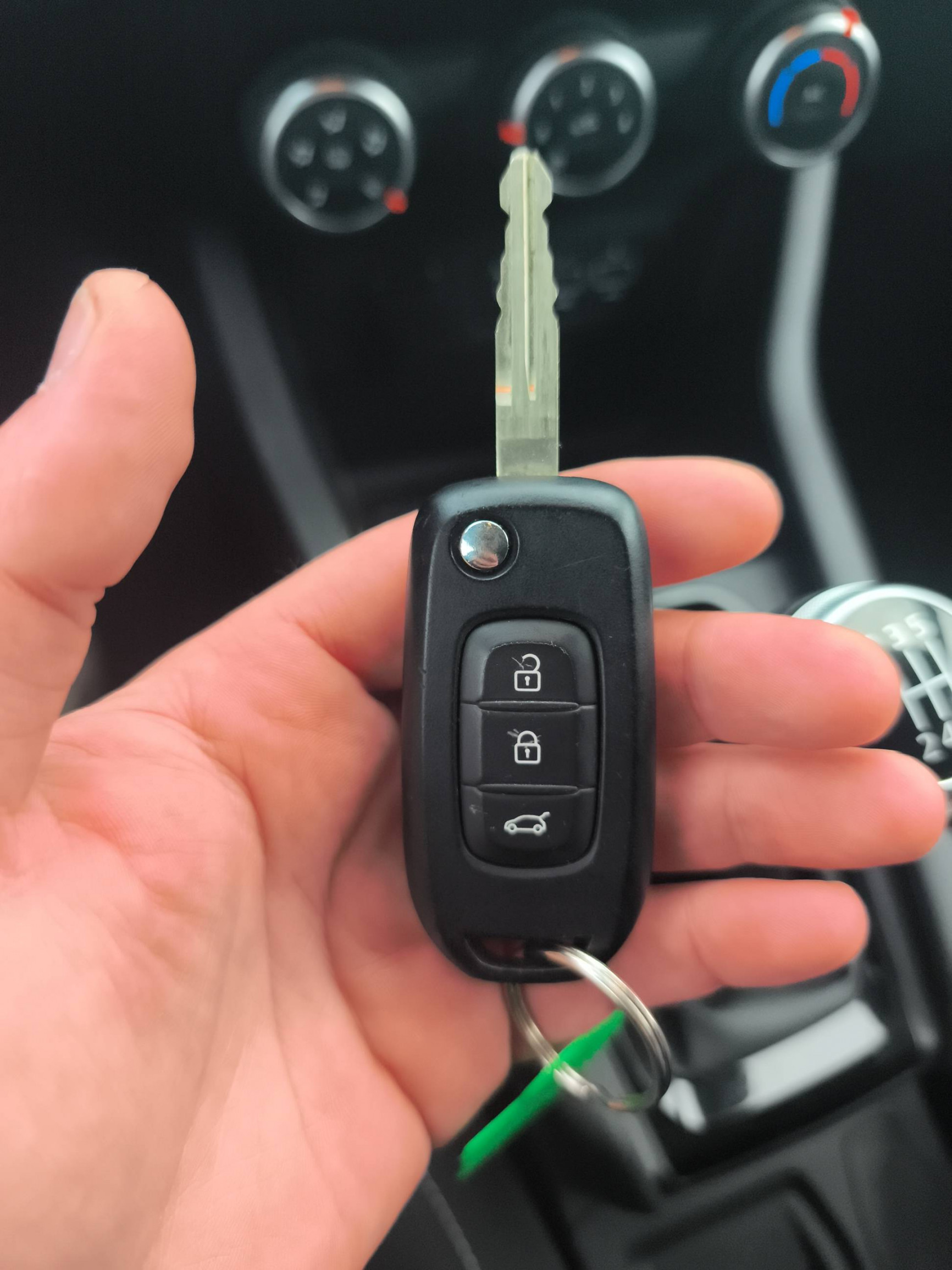 Vente en ligne Renault Clio 5 Clio TCe 100 GPL au prix de 12 990 €