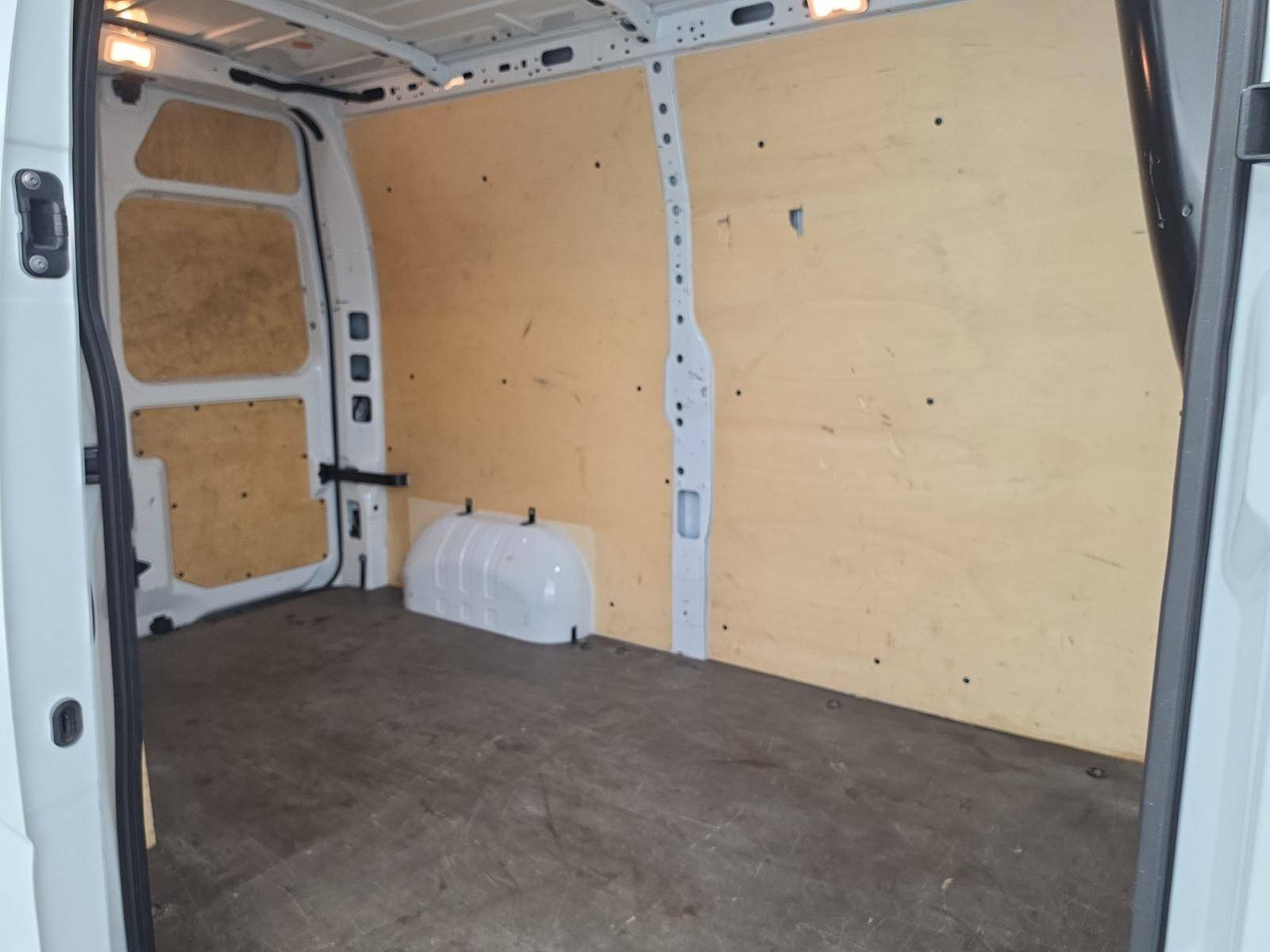 Vente en ligne Renault Master Fourgon MASTER FGN TRAC F3500 L2H2 BLUE DCI 135 au prix de 23 890 €
