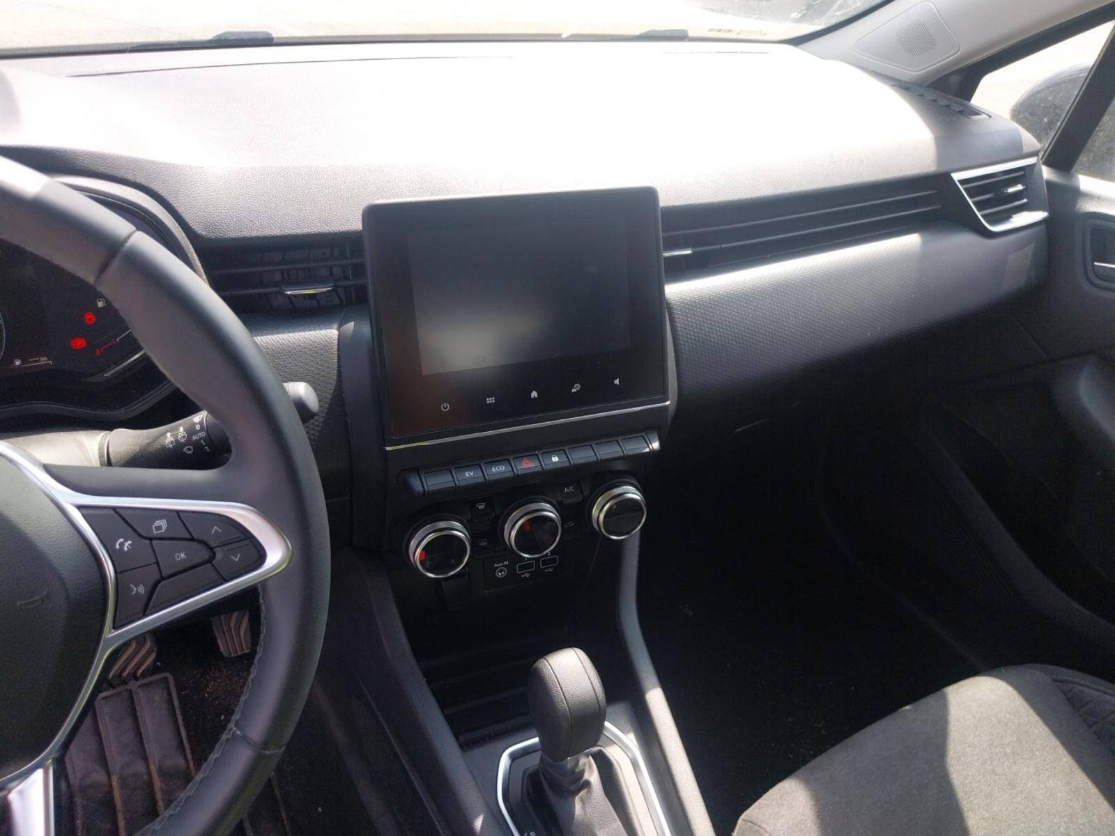 Vente en ligne Renault Clio 5 Clio E-Tech full hybrid 145 au prix de 15 990 €