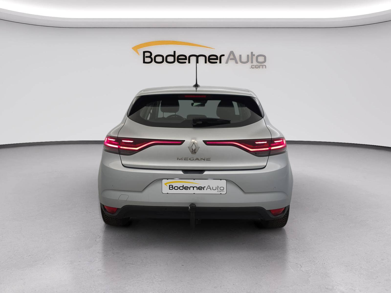 Vente en ligne Renault Megane 4 Mégane IV Berline Blue dCi 115 au prix de 14 890 €