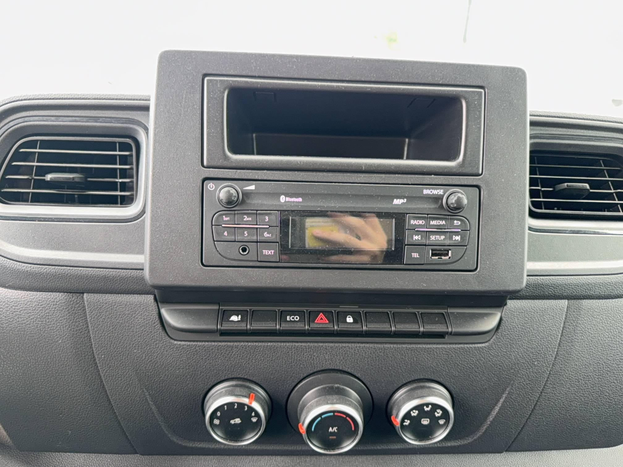 Vente en ligne Renault Master Fourgon MASTER FGN TRAC F3500 L3H3 BLUE DCI 135 au prix de 23 990 €