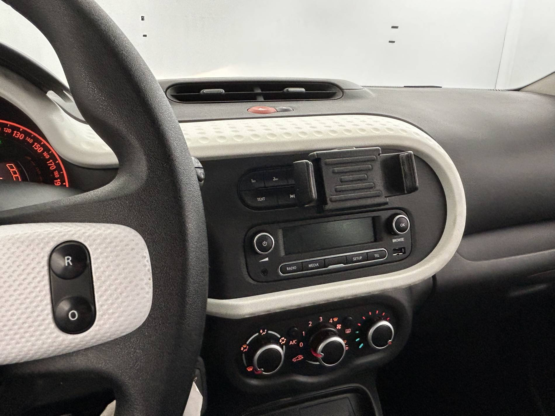 Vente en ligne Renault Twingo 3  SCe 75 - 20 au prix de 10 990 €