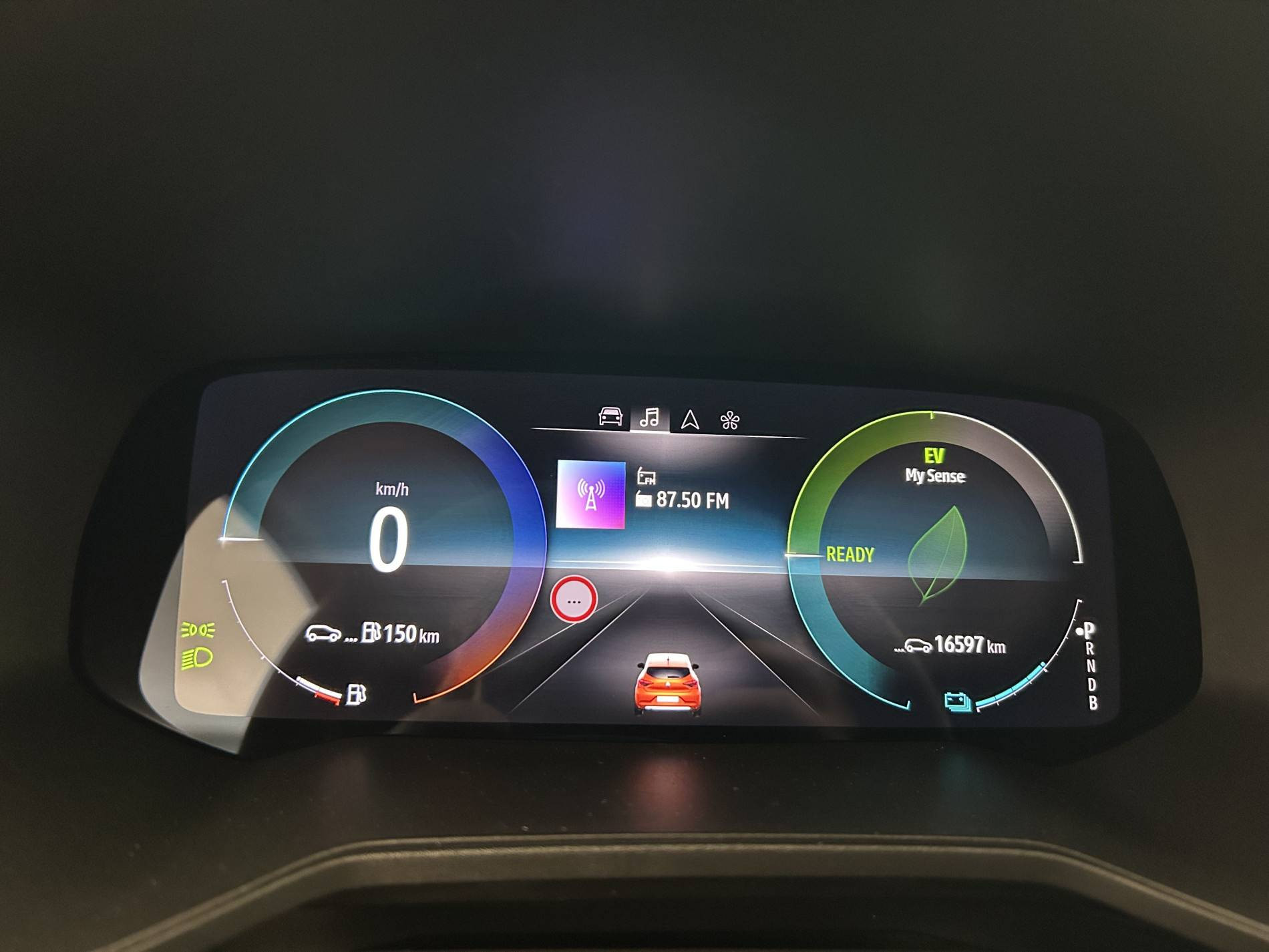 Vente en ligne Renault Clio 5 Clio E-Tech full hybrid 145 au prix de 18 990 €