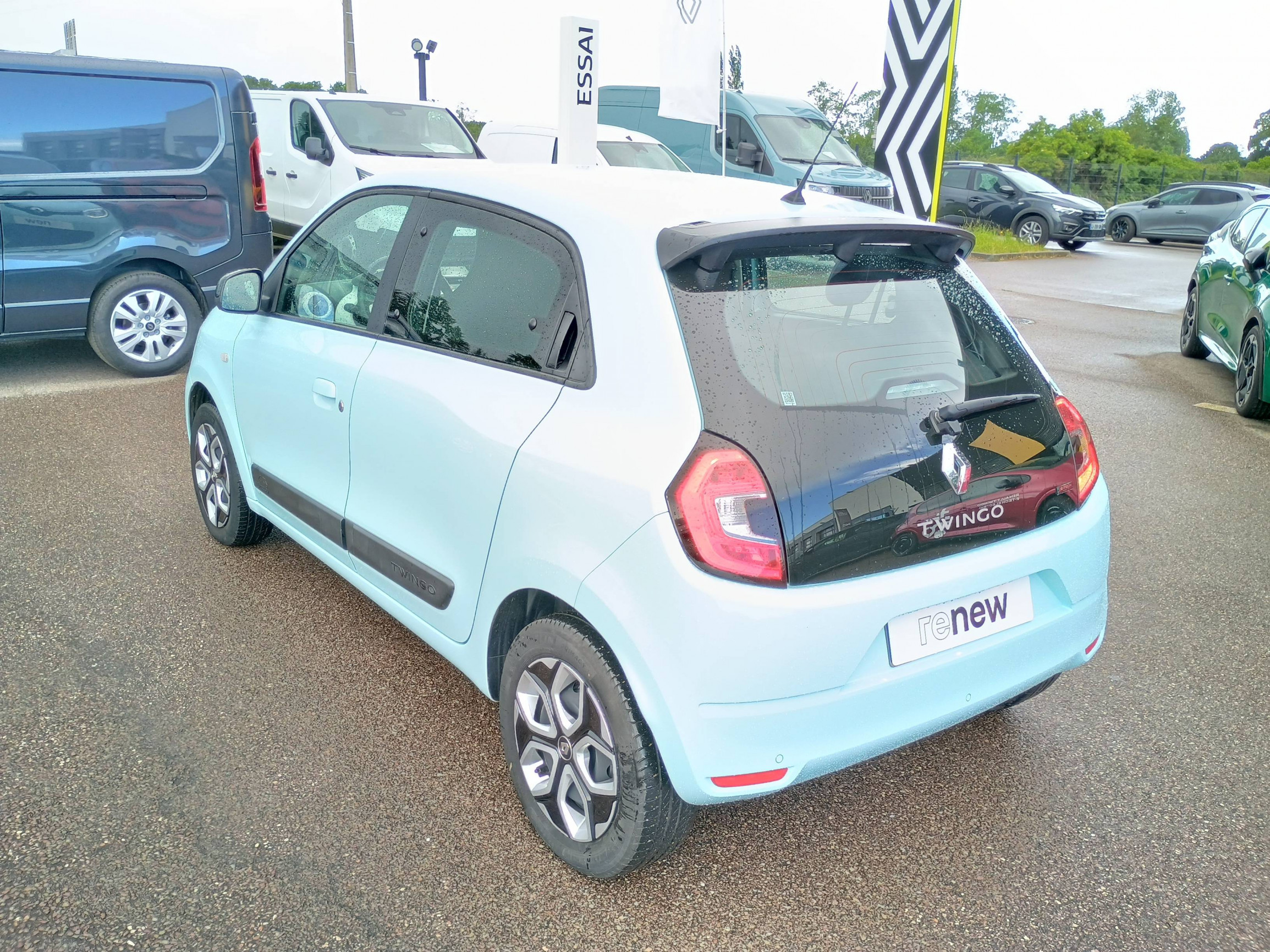 Vente en ligne Renault Twingo Electrique Twingo III E-Tech au prix de 12 991 €