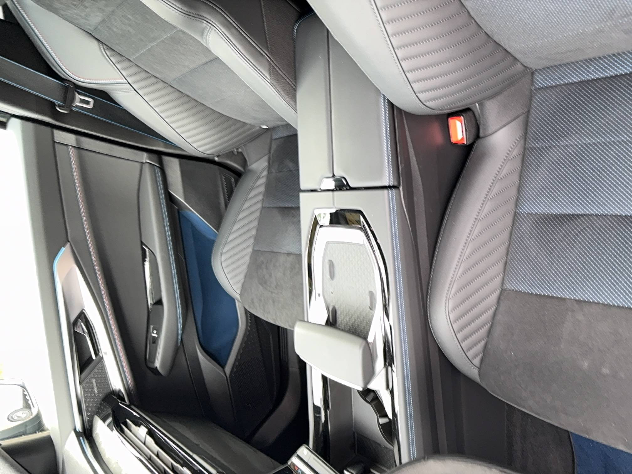 Vente en ligne Renault Rafale  E-Tech full hybrid 200 ch au prix de 49 490 €