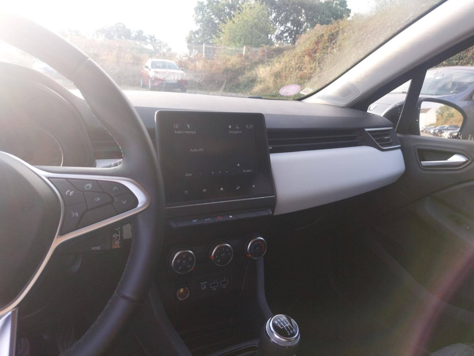 Vente en ligne Renault Clio 5 Clio TCe 100 GPL au prix de 14 900 €