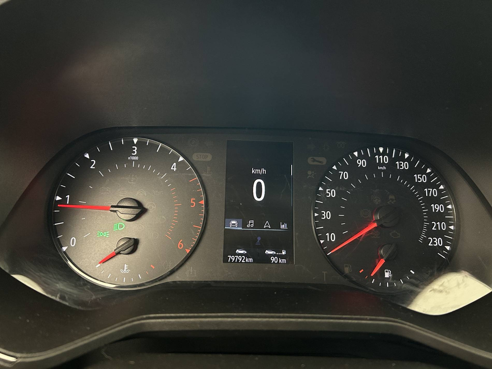 Vente en ligne Renault Clio 5 CLIO SOCIETE BLUE DCI 85 au prix de 10 490 €