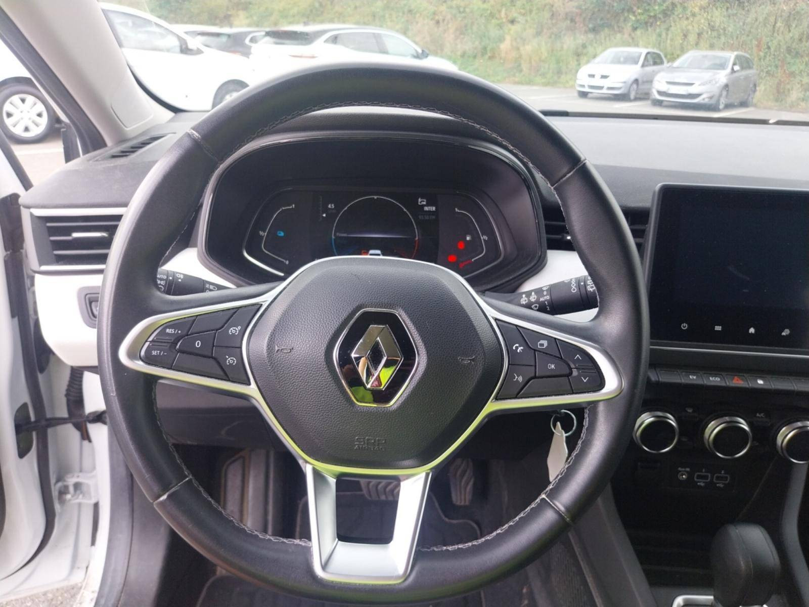 Vente en ligne Renault Clio 5 Clio E-Tech full hybrid 145 au prix de 15 890 €