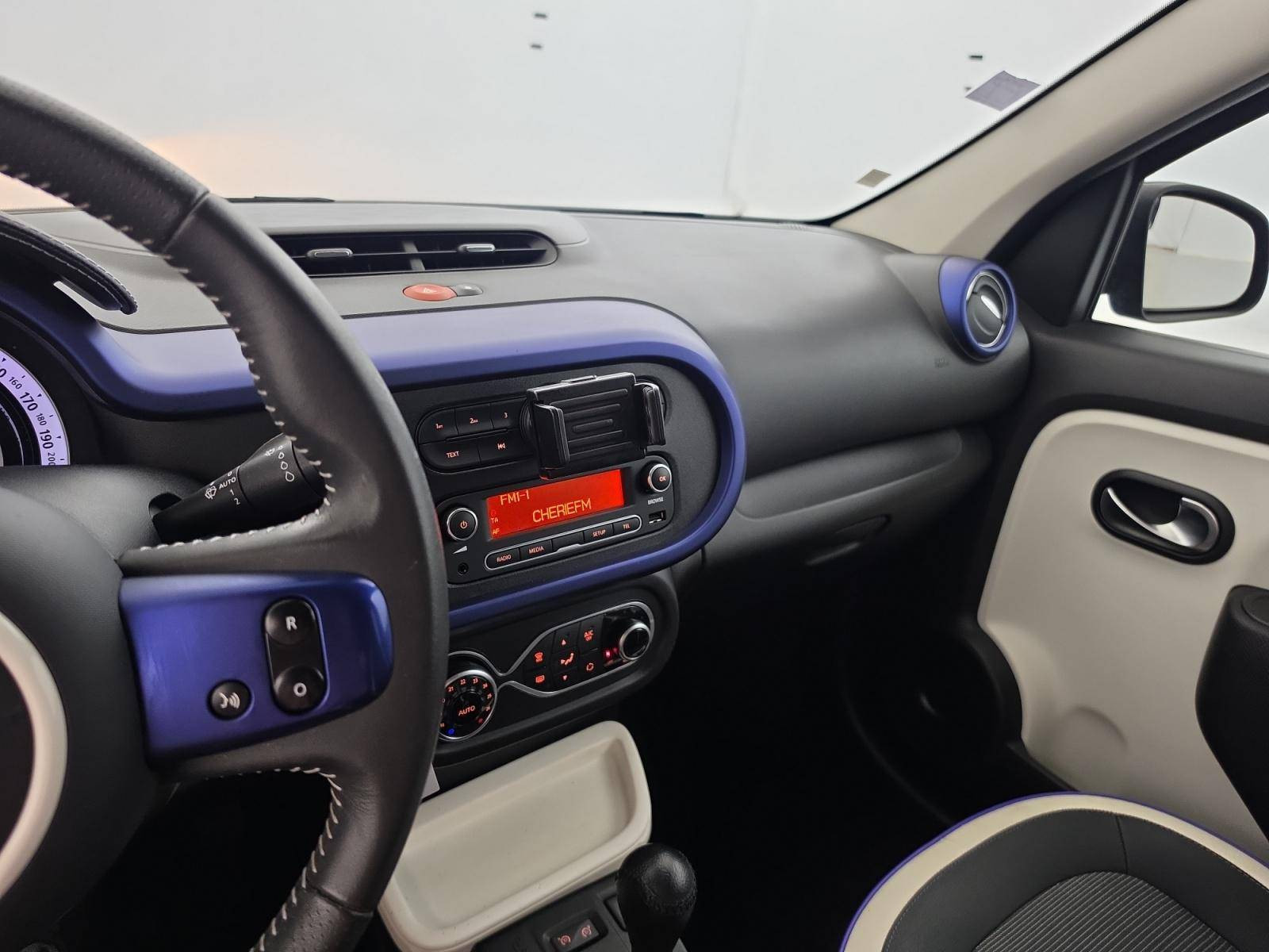 Vente en ligne Renault Twingo 3  0.9 TCe 90 au prix de 12 490 €