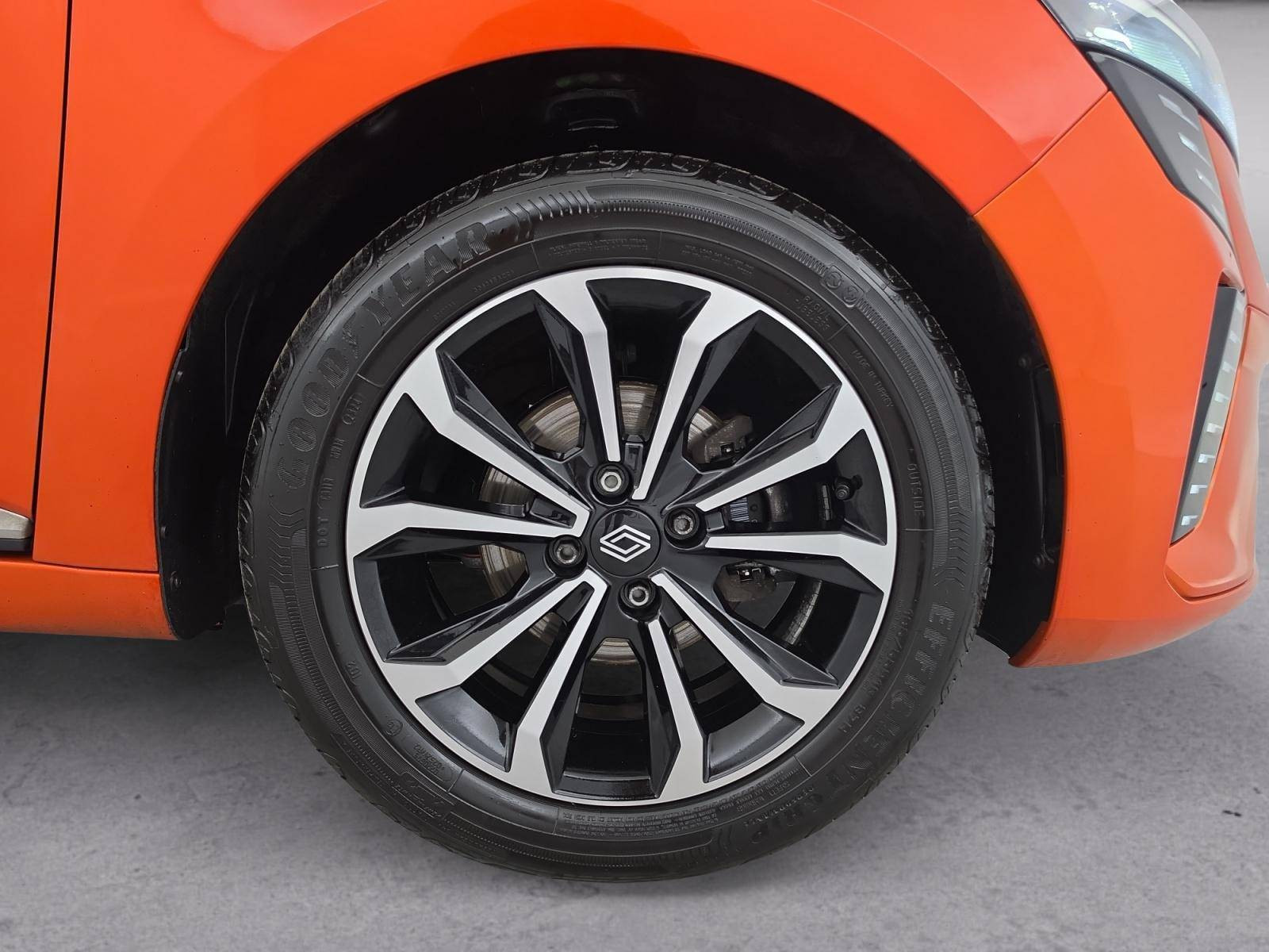 Vente en ligne Renault Clio 5 Clio Eco-G 100 ch GSR2 au prix de 16 990 €