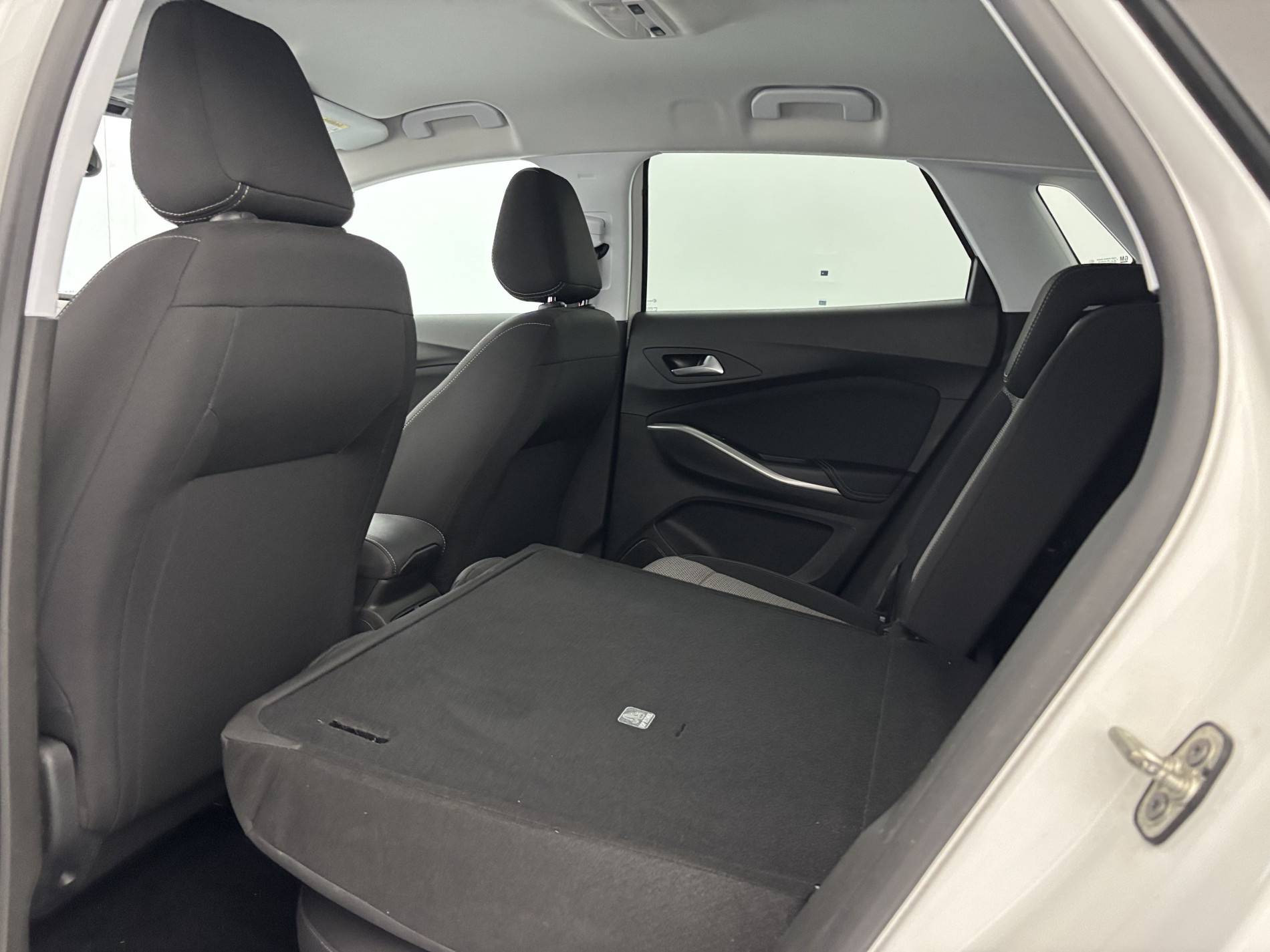 Vente en ligne Opel Grandland X  1.5 Diesel 130 ch BVA8 au prix de 14 890 €