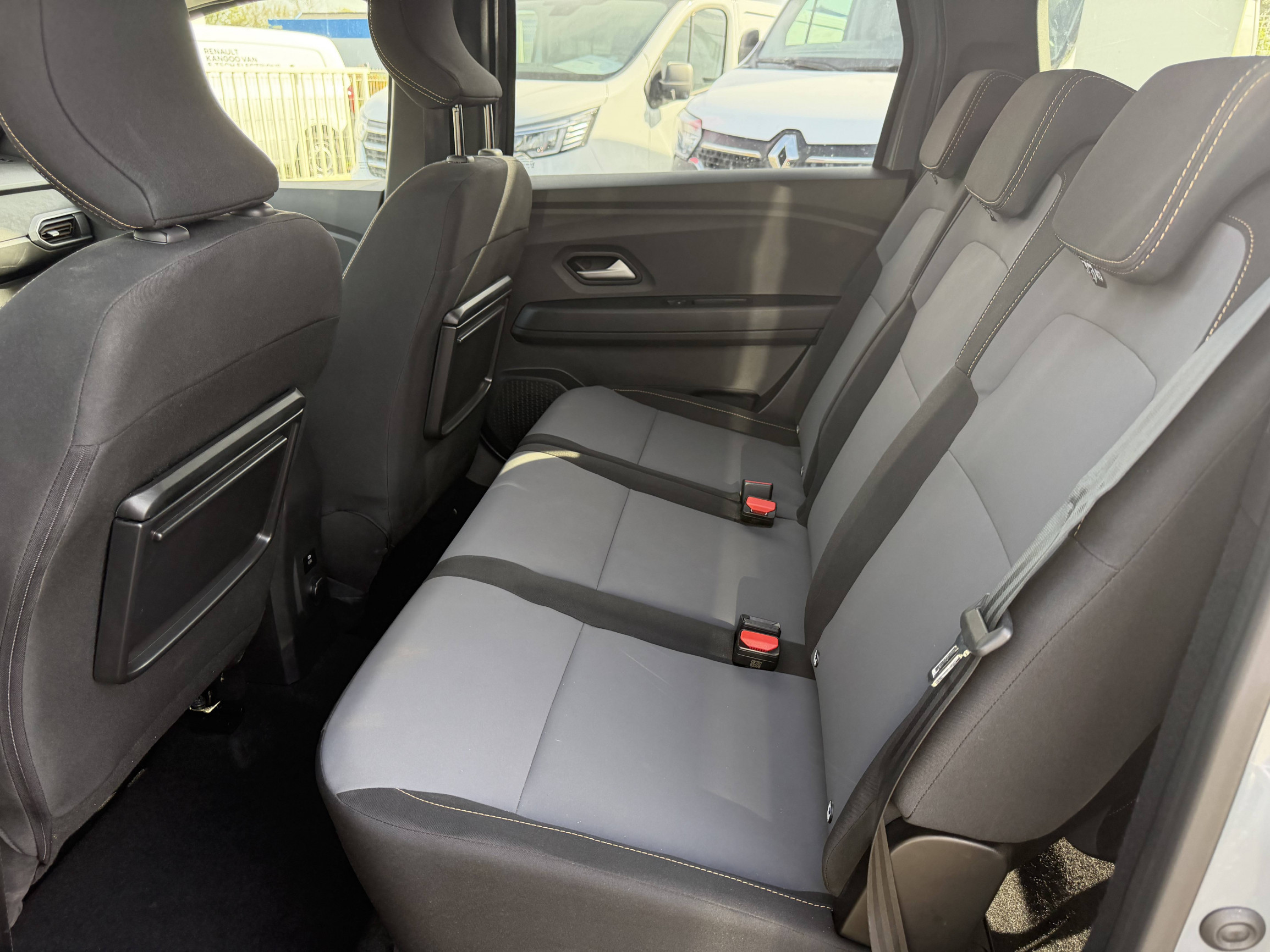 Vente en ligne Dacia Jogger  ECO-G 100 7 places GSR2 au prix de 21 290 €