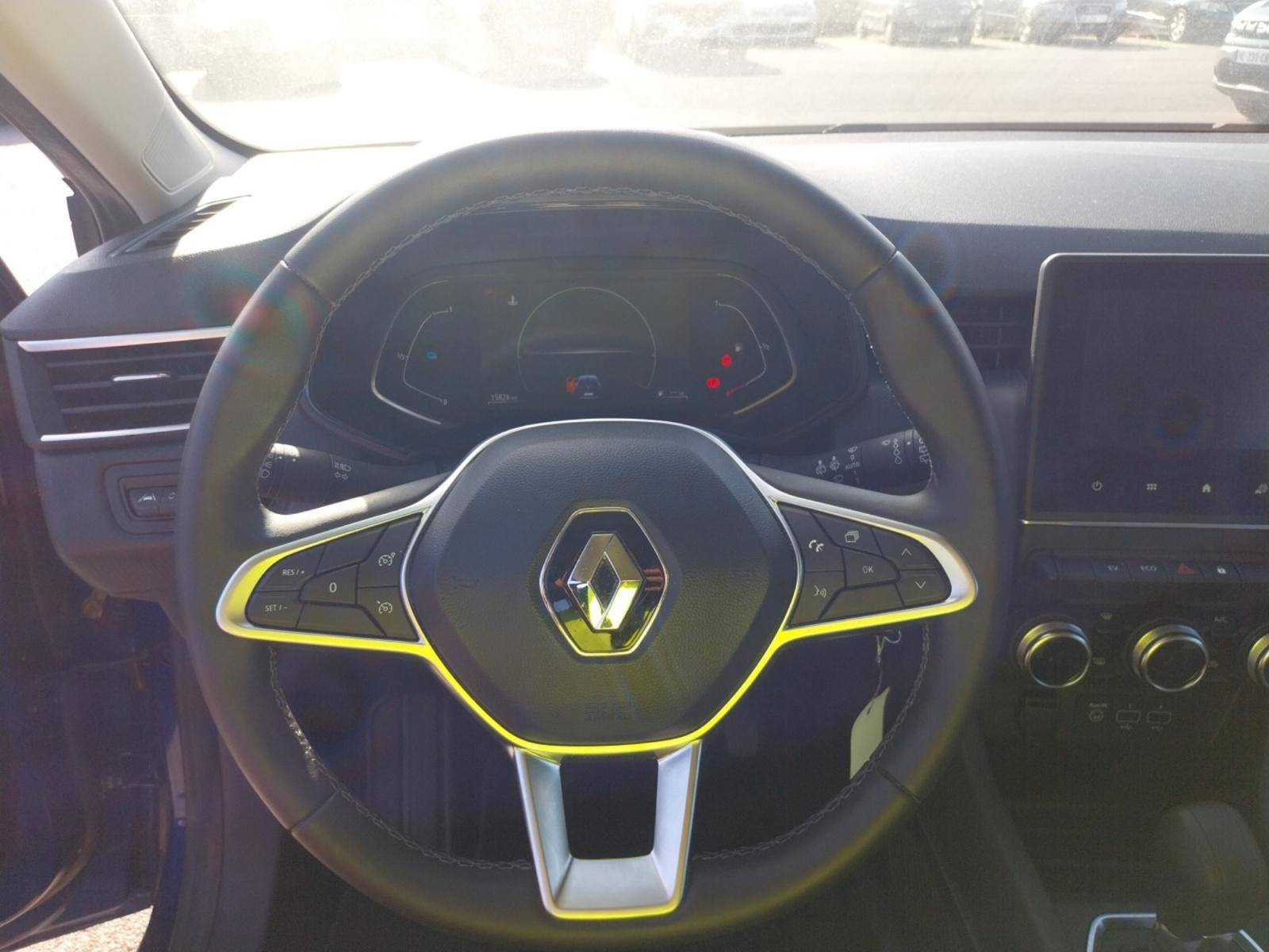 Vente en ligne Renault Clio 5 Clio E-Tech full hybrid 145 au prix de 17 900 €