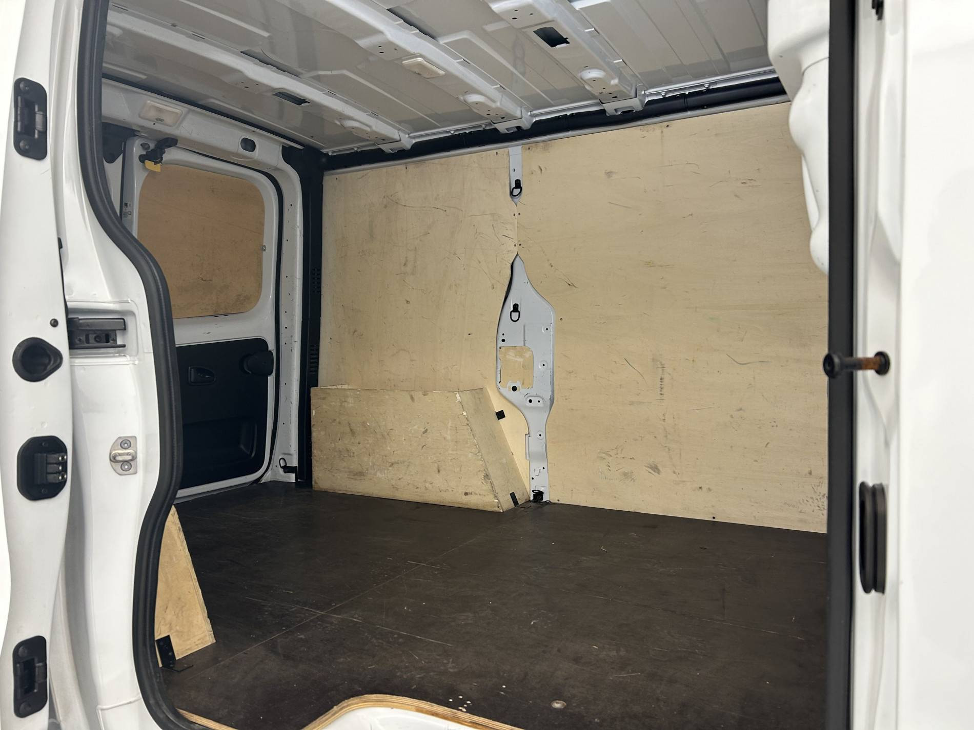 Vente en ligne Renault Trafic 3 Fourgon TRAFIC FGN L1H1 3T BLUE DCI 130 GSR2 au prix de 23 990 €