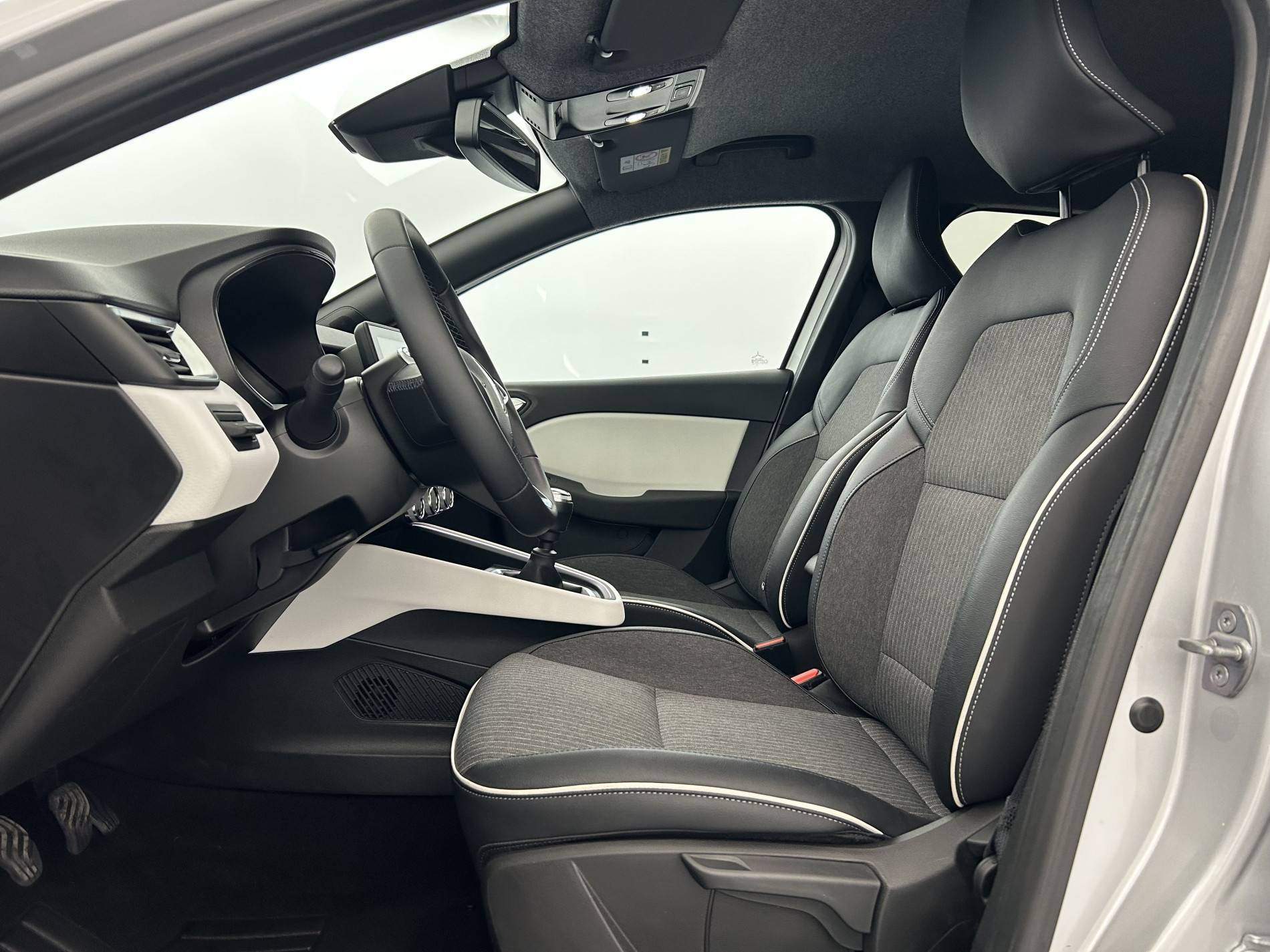 Vente en ligne Renault Clio 5 Clio TCe 90 au prix de 13 490 €