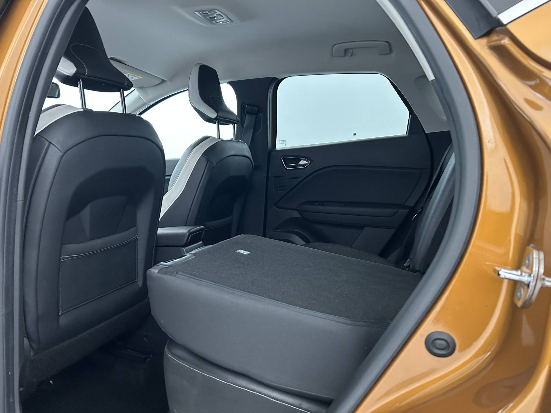 Vente en ligne Renault Captur  Blue dCi 95 au prix de 12 990 €