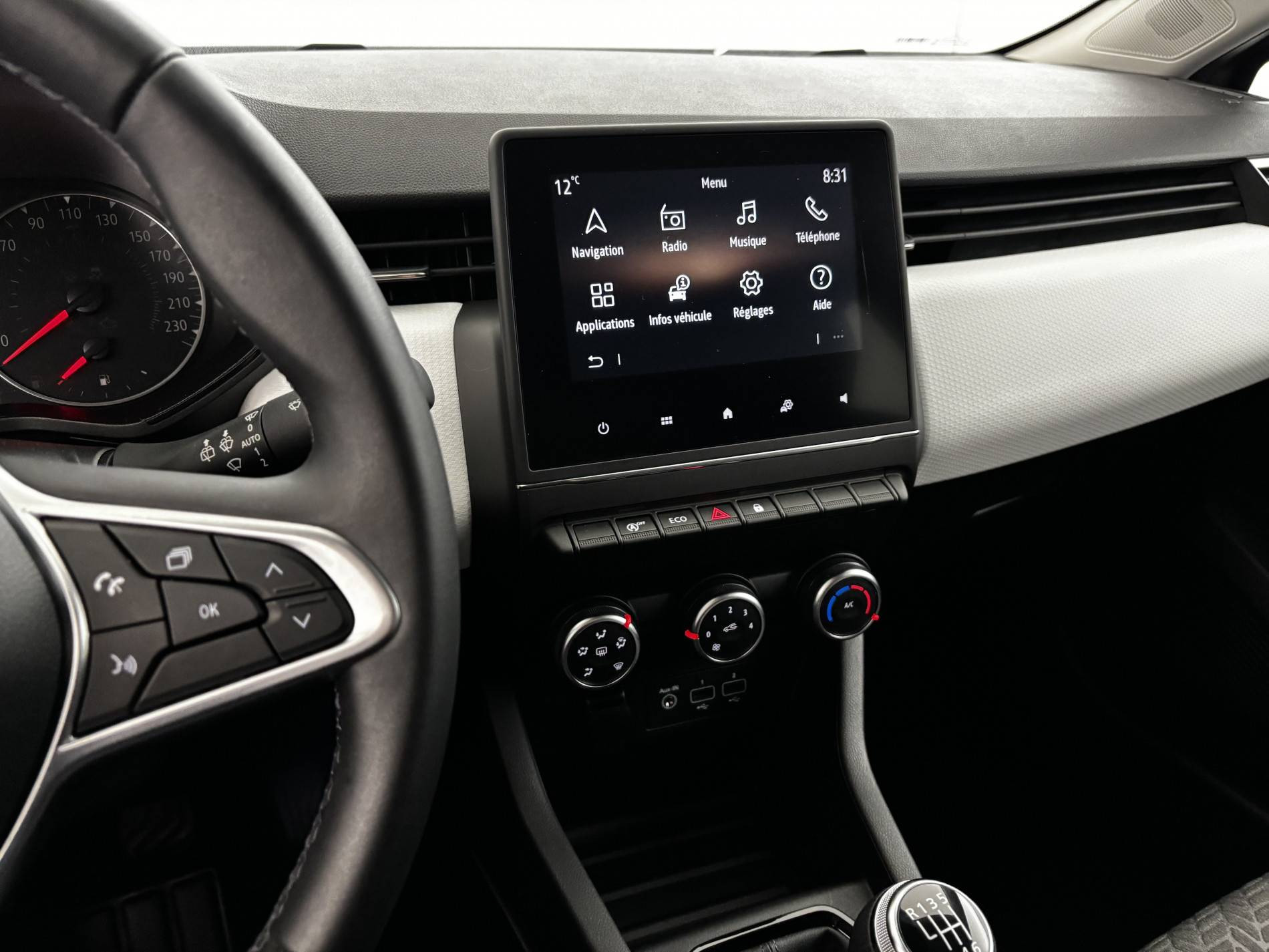 Vente en ligne Renault Clio 5 Clio TCe 90 au prix de 14 990 €