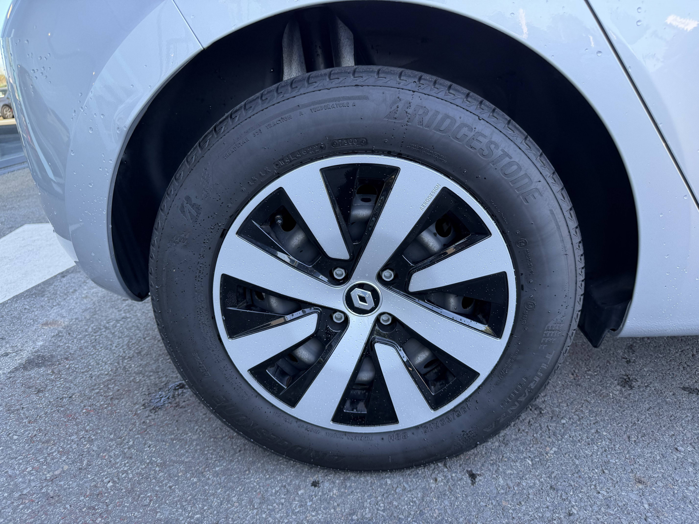 Vente en ligne Renault Clio 5 Clio TCe 90 au prix de 15 490 €