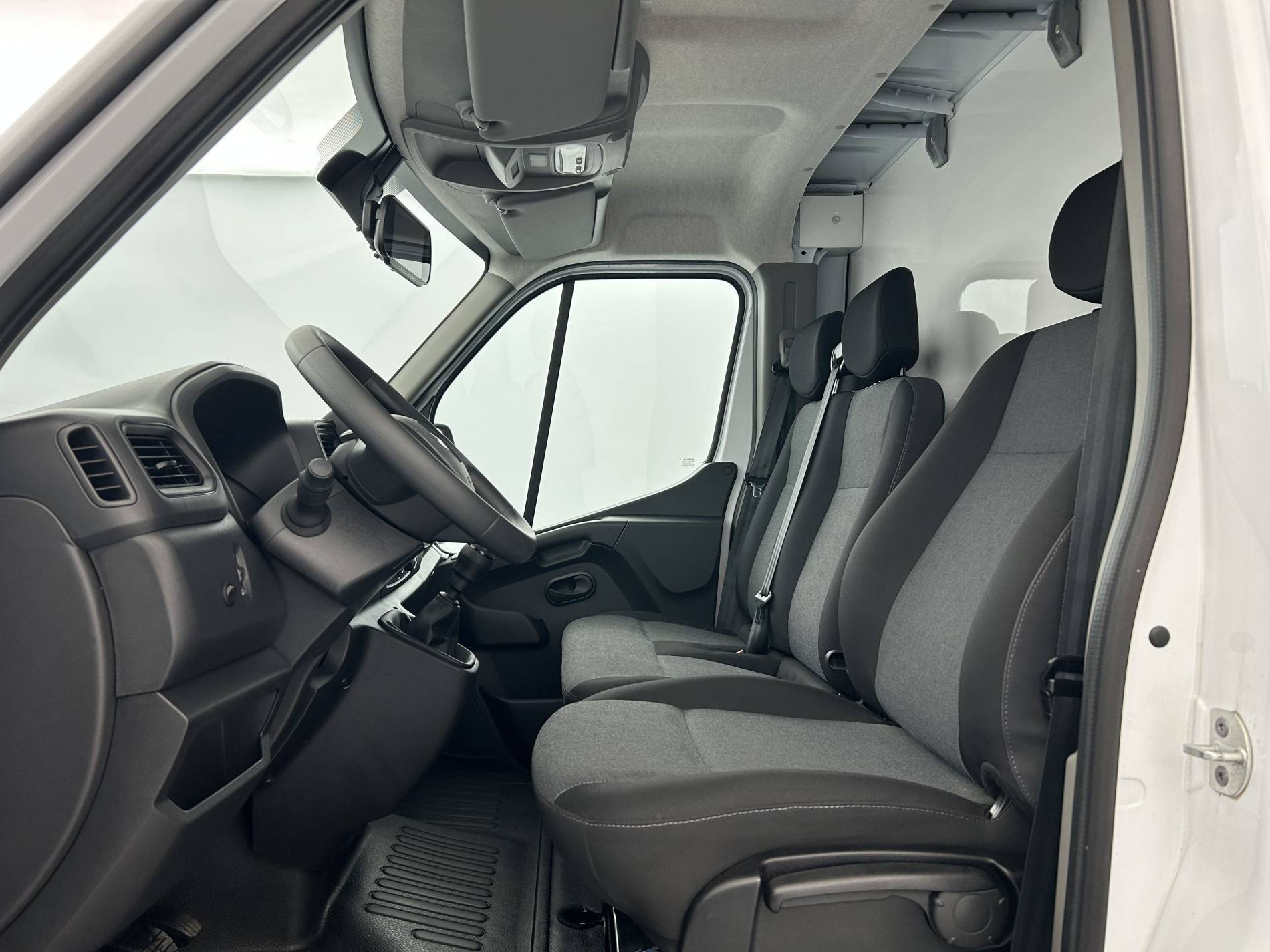 Vente en ligne Renault Master 3 Châssis Cabine MASTER PHC TRAC F3500 L3H1 BLUE DCI 145 EURO VI au prix de 31 990 €