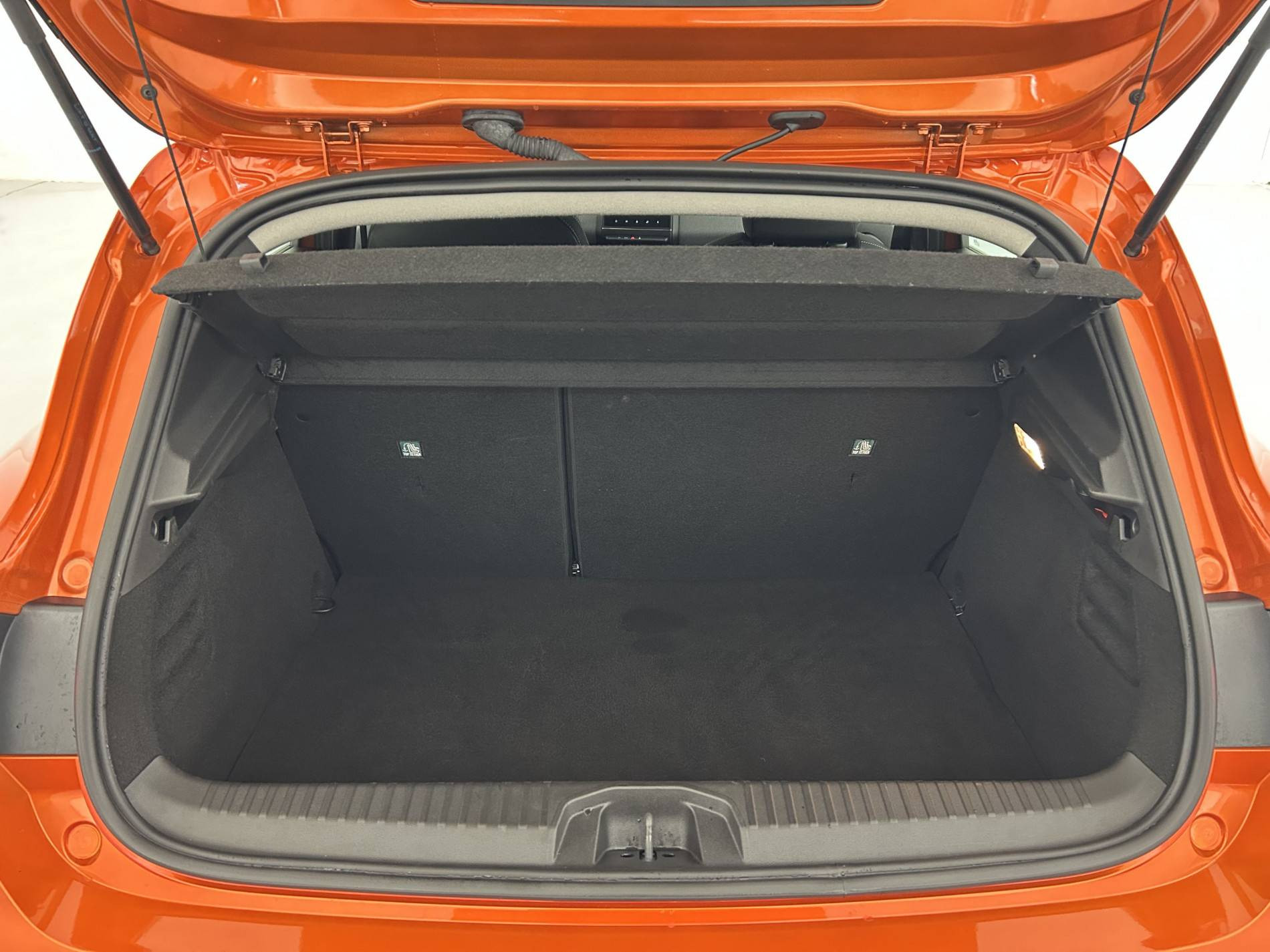 Vente en ligne Renault Clio 5 Clio E-Tech full hybrid 145 ch GSR2 au prix de 19 590 €