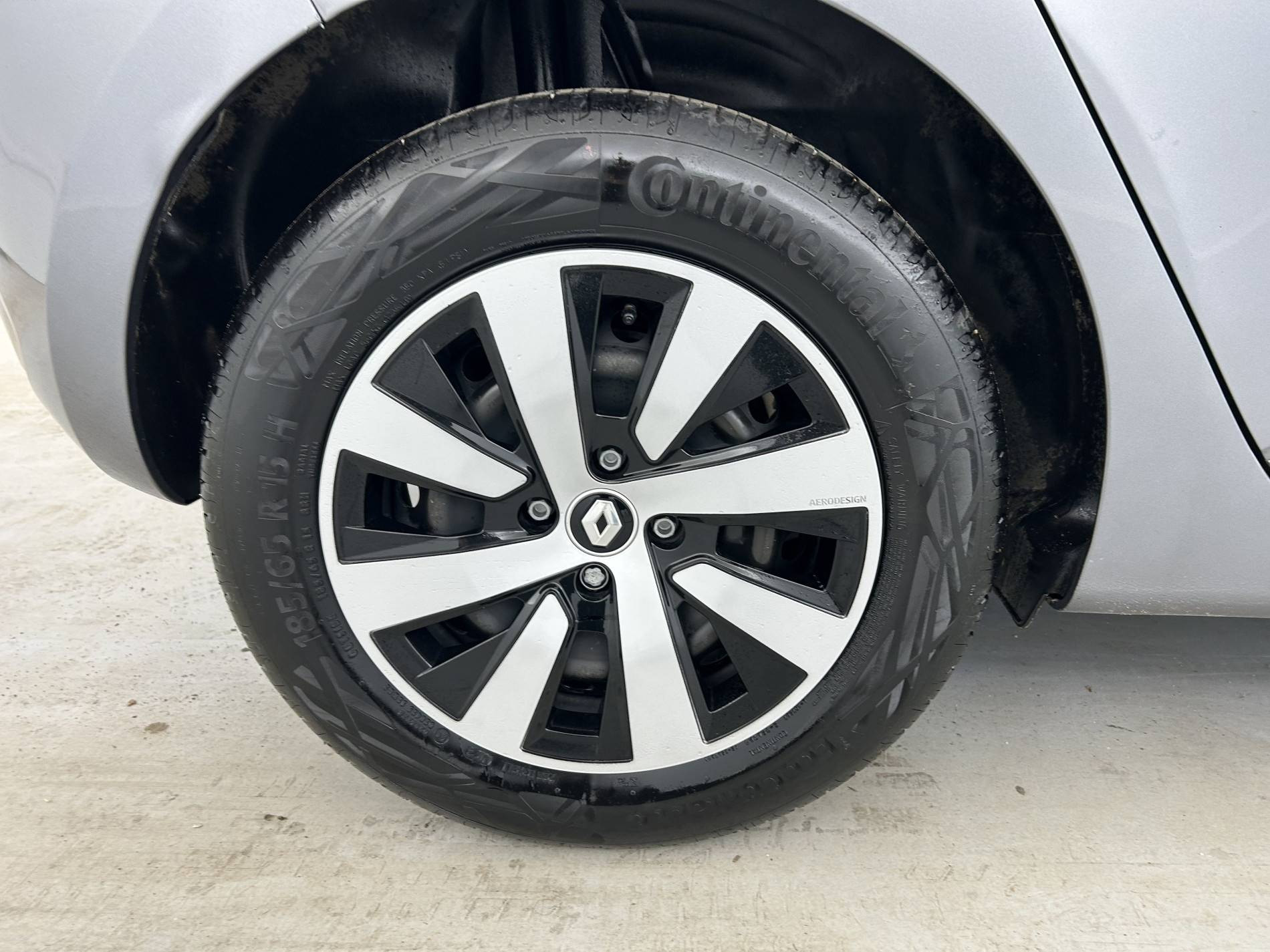 Vente en ligne Renault Clio 5 Clio TCe 90 au prix de 14 790 €
