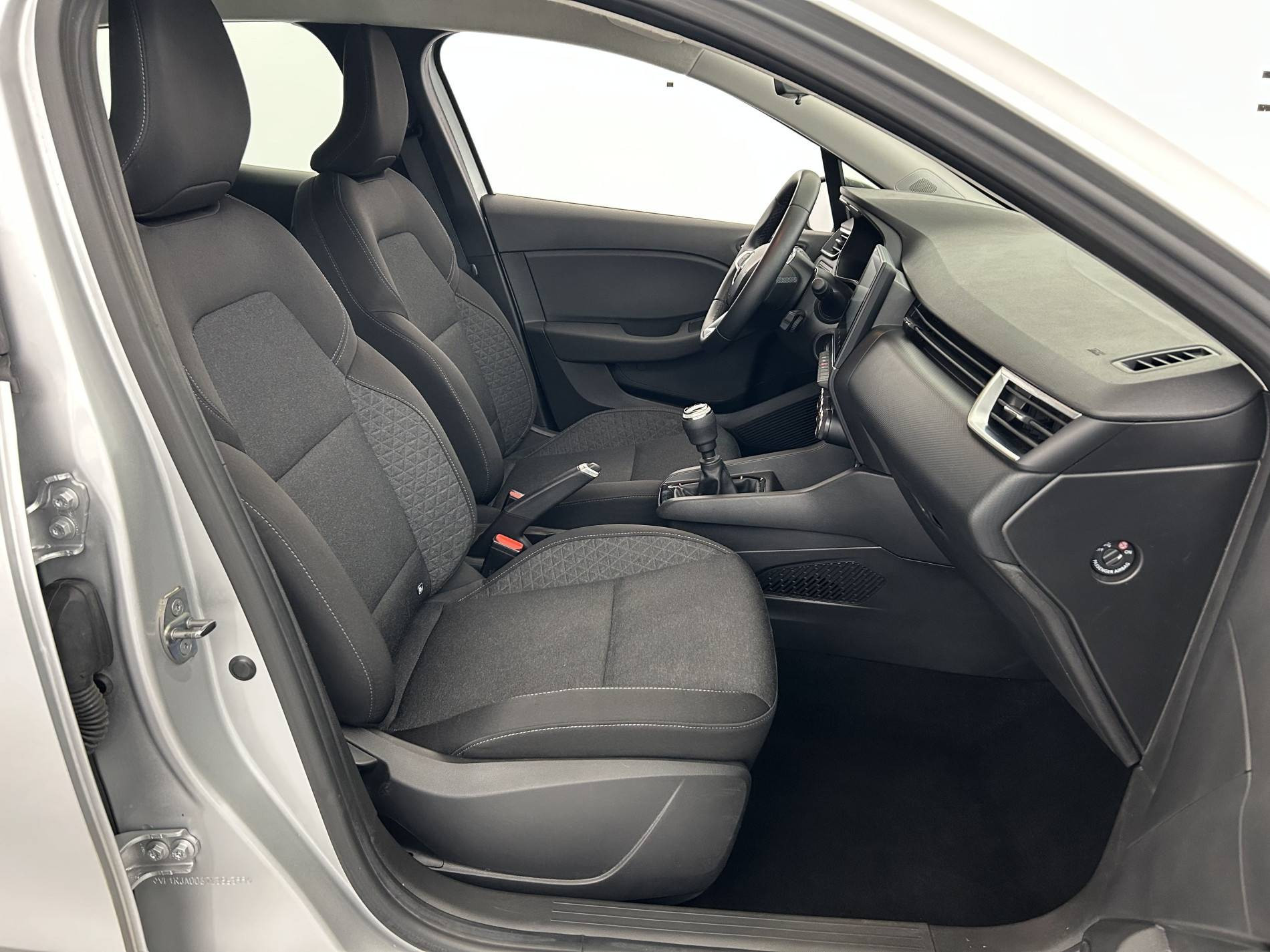 Vente en ligne Renault Clio 5 Clio TCe 90 au prix de 13 990 €
