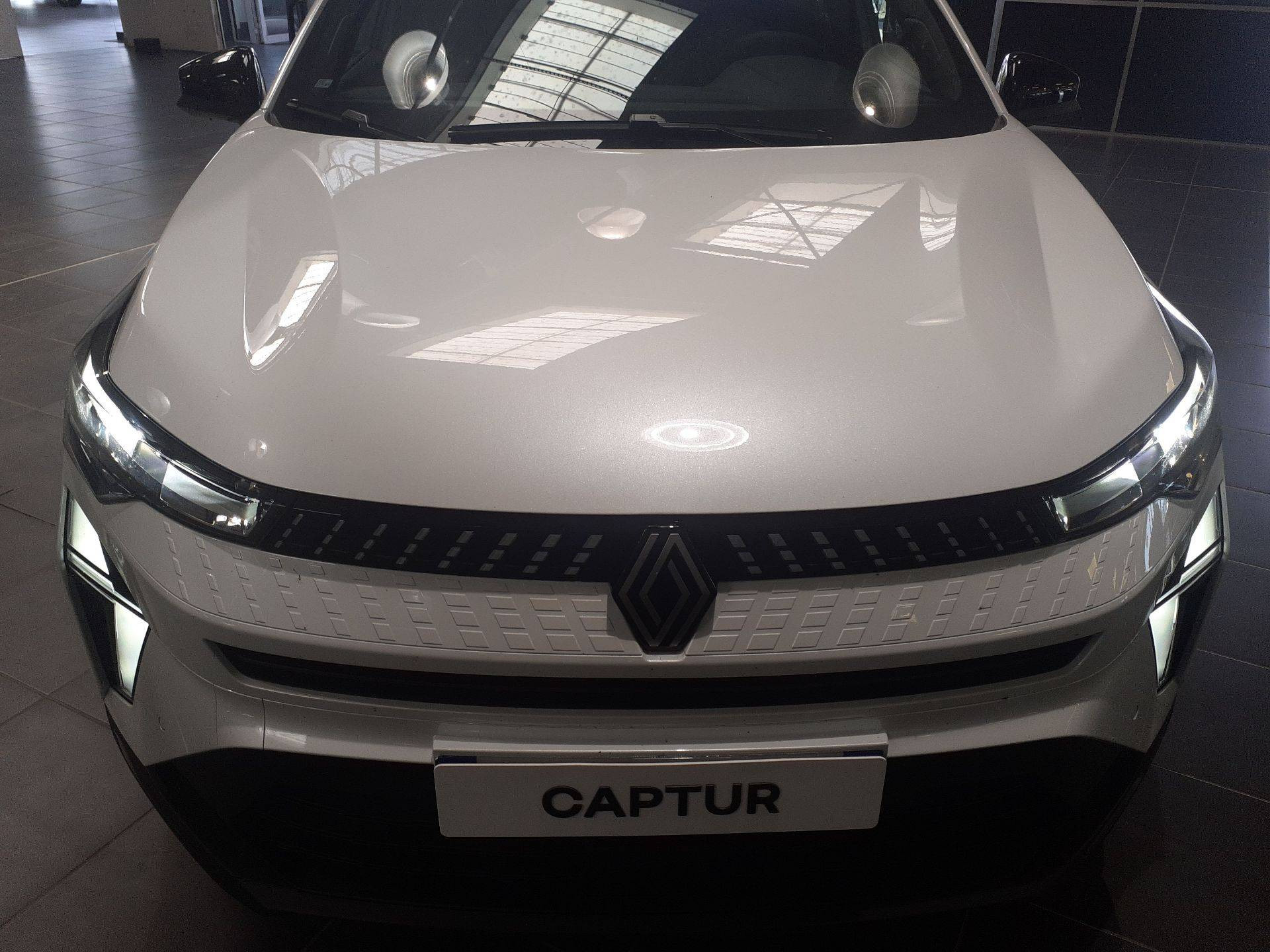 Vente en ligne Renault Captur  E-Tech full hybrid 160 ch au prix de 29 990 €