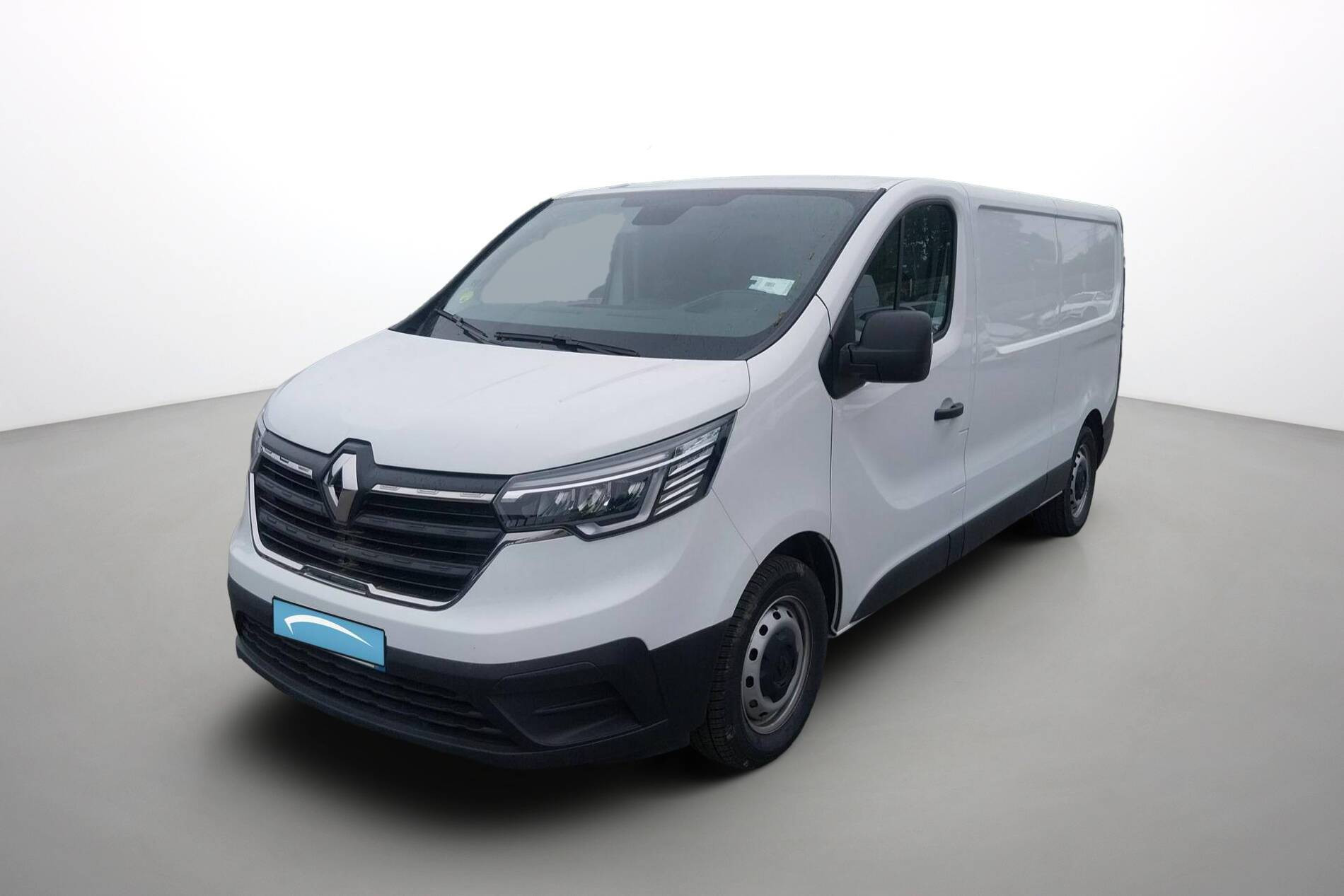 Vente en ligne Renault Trafic 3 Fourgon TRAFIC FGN L2H1 3000 KG BLUE DCI 130 au prix de 23 690 €