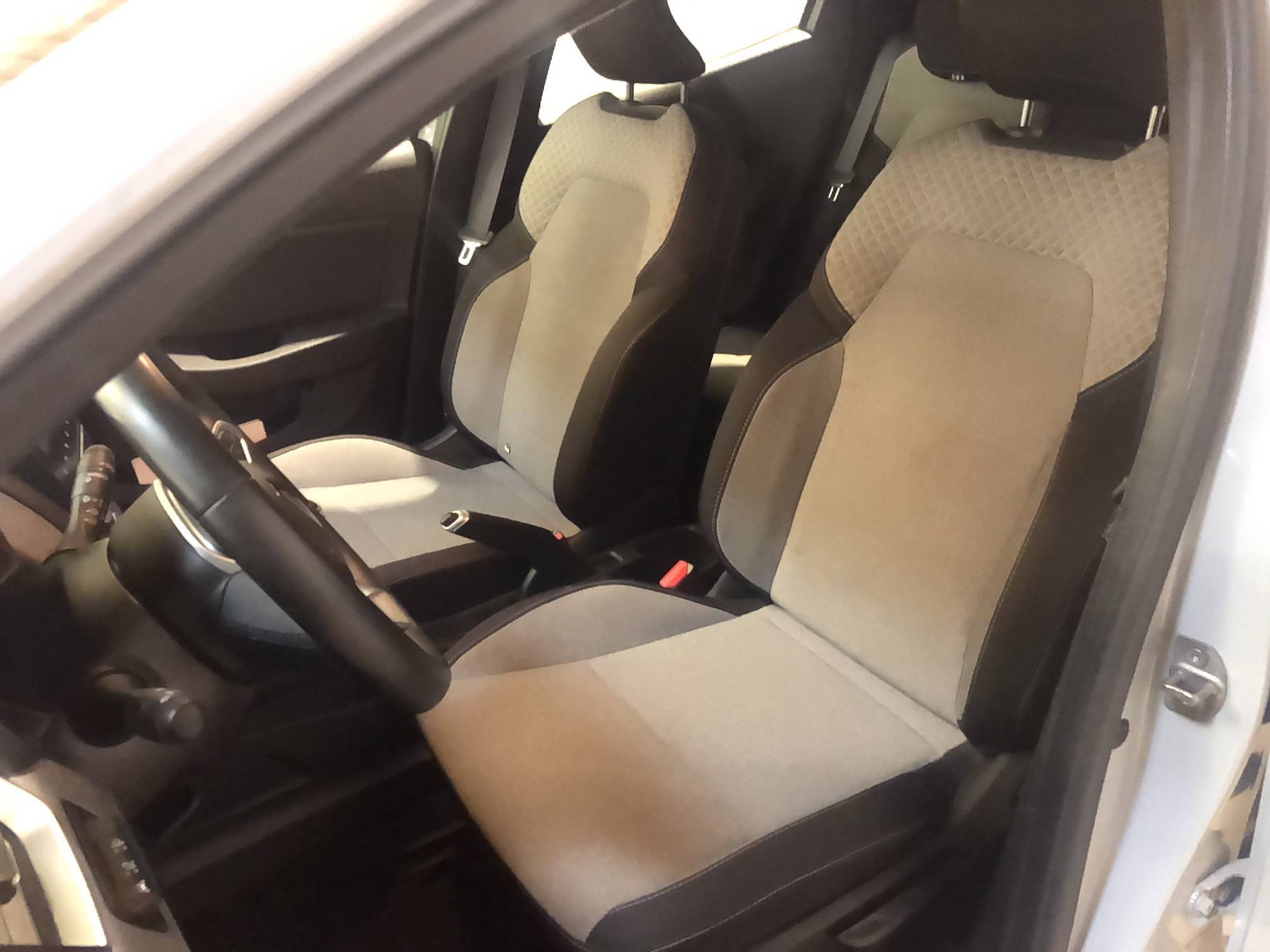 Vente en ligne Renault Clio 5 Clio TCe 90 au prix de 15 990 €