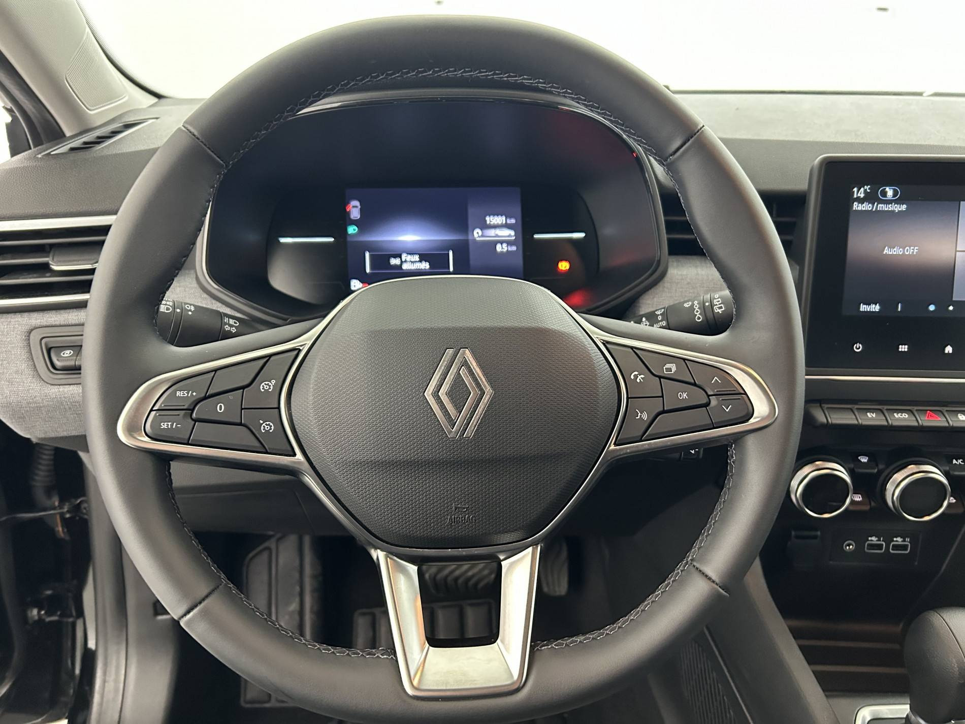 Vente en ligne Renault Clio 5 Clio E-Tech full hybrid 145 ch GSR2 au prix de 20 390 €