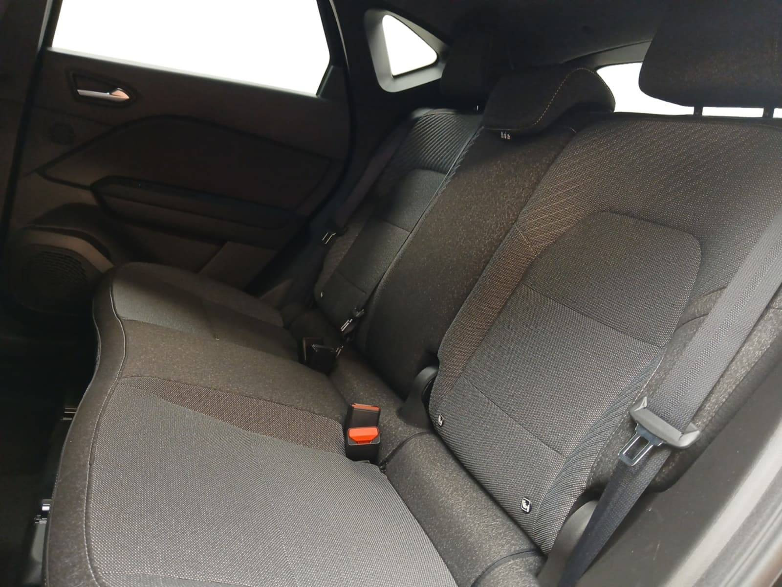 Vente en ligne Renault Captur  E-Tech full hybrid 160 ch au prix de 29 000 €
