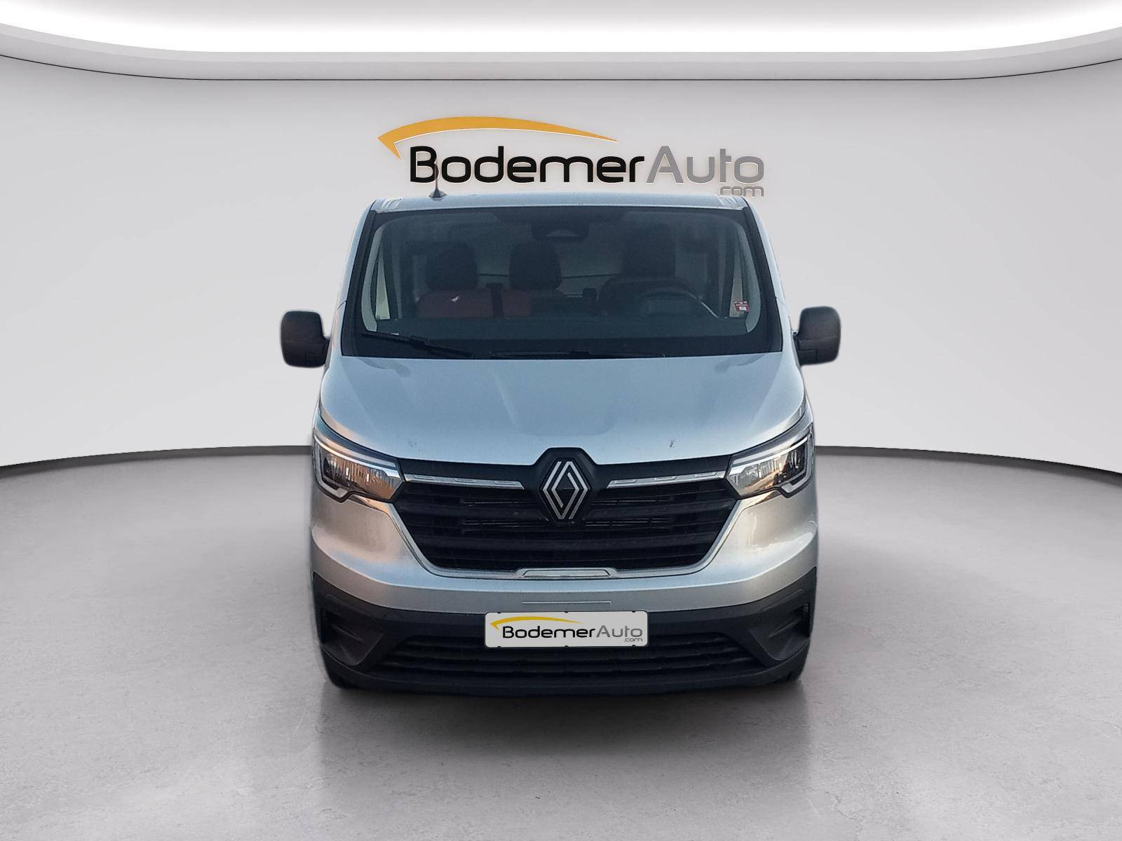 Vente en ligne Renault Trafic 3 Fourgon TRAFIC FG BLUE DCI 170 L1H1 2T8 AUTO au prix de 34 490 €