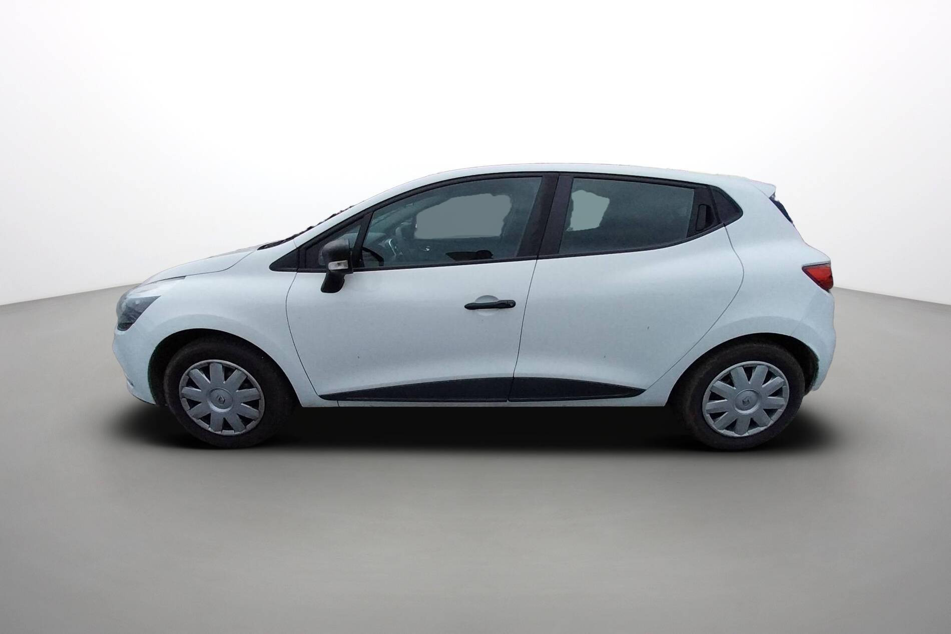 Vente en ligne Renault Clio 4 Clio 1.2 16V 75 au prix de 9 990 €