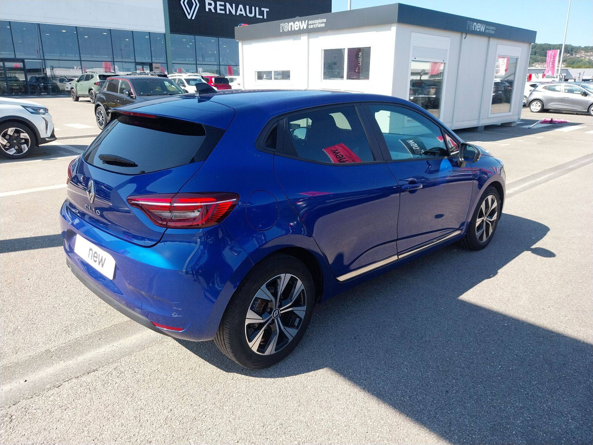 Vente en ligne Renault Clio 5 Clio TCe 100 GPL au prix de 14 990 €