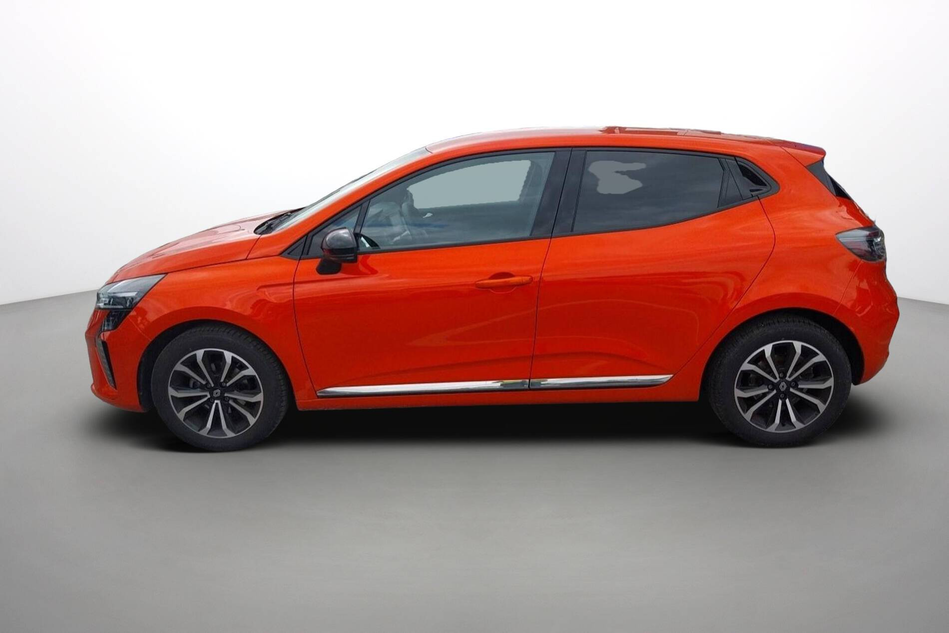 Vente en ligne Renault Clio 5 Clio Eco-G 100 ch GSR2 au prix de 17 970 €