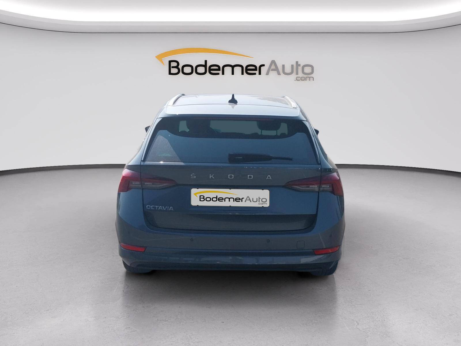 Vente en ligne Skoda Octavia Combi  2.0 TDI 150 ch DSG7 au prix de 19 980 €