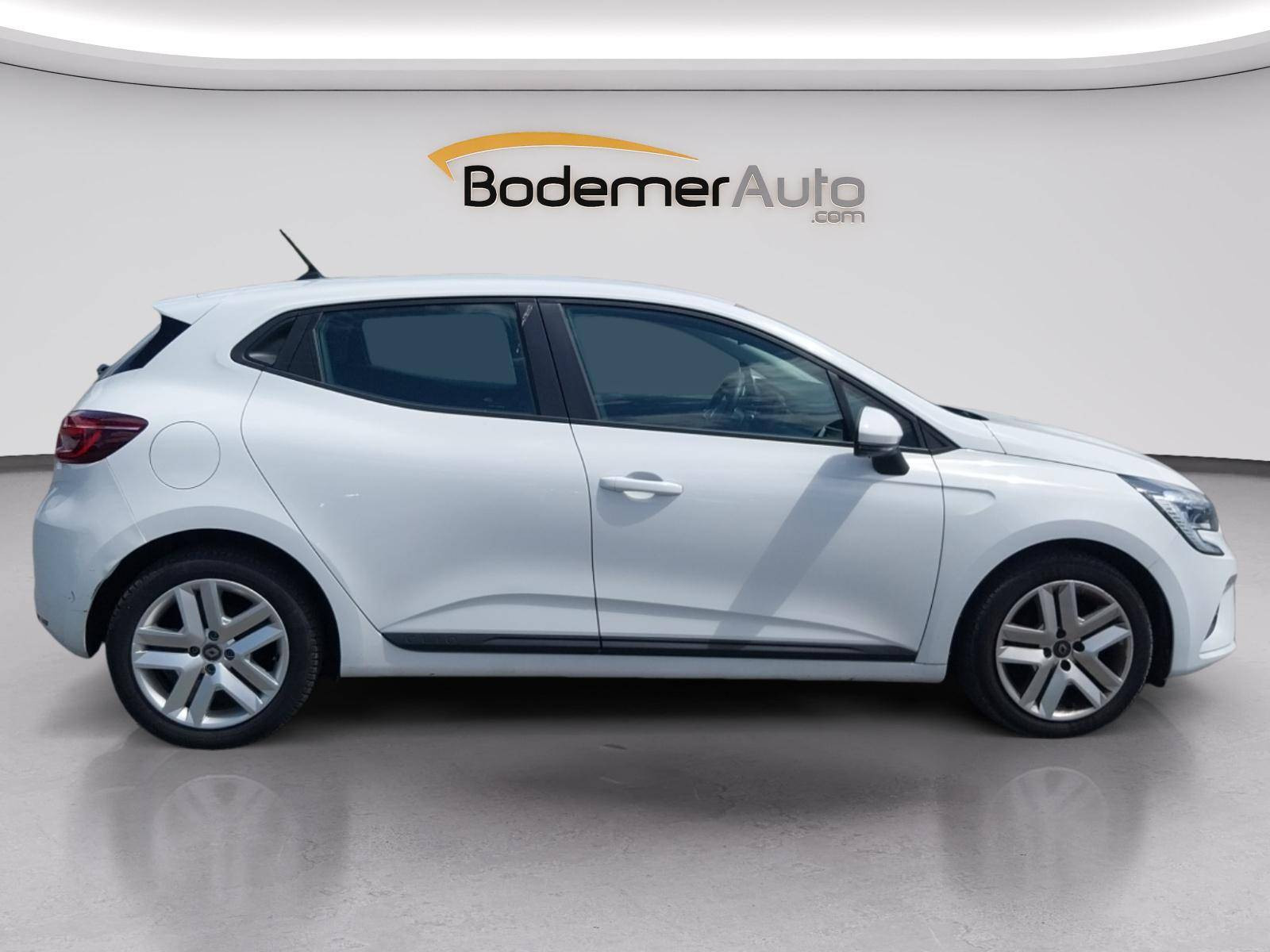 Vente en ligne Renault Clio 5 Clio Blue dCi 115 au prix de 12 490 €