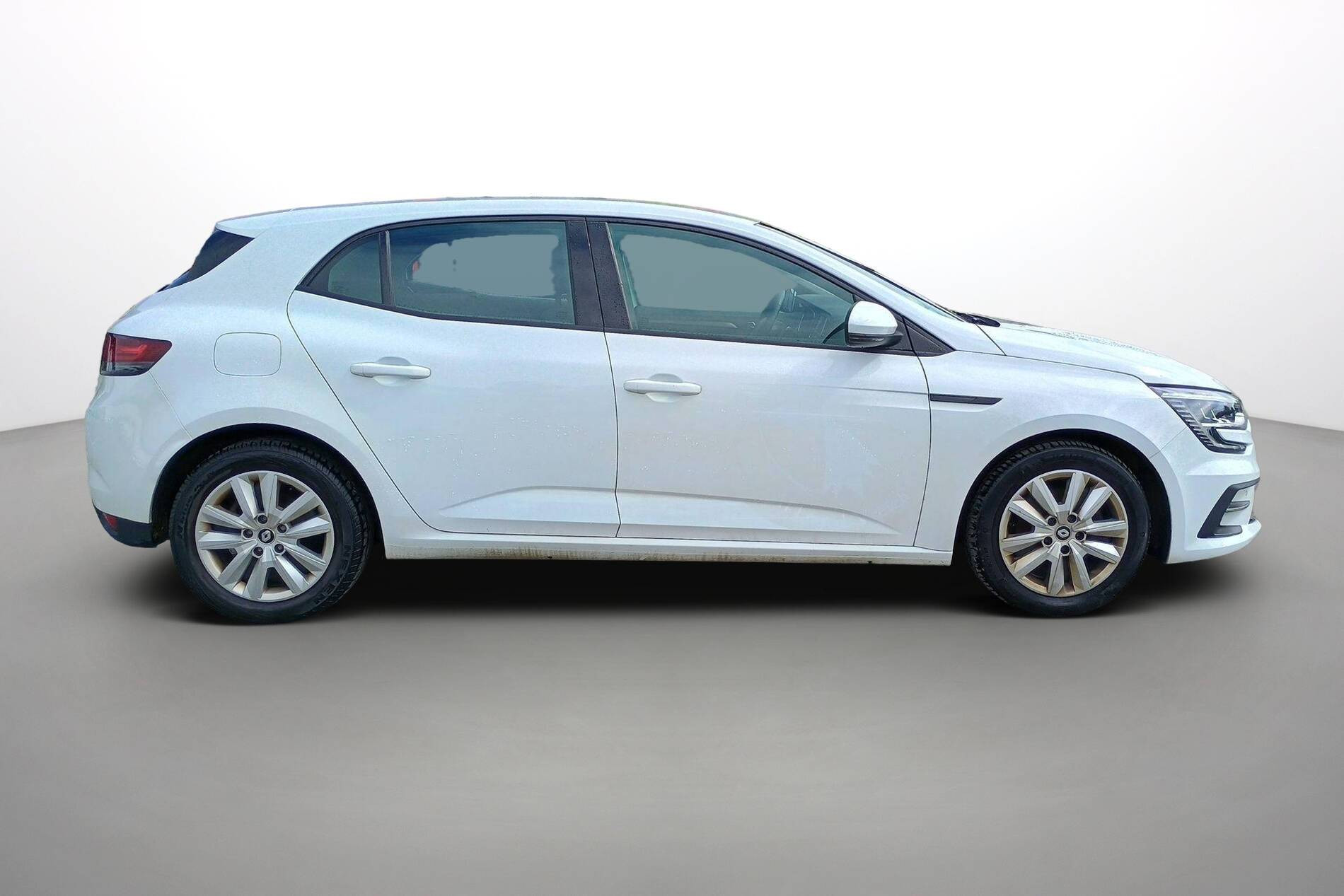 Vente en ligne Renault Megane 4  BLUE DCI 115 au prix de 12 990 €