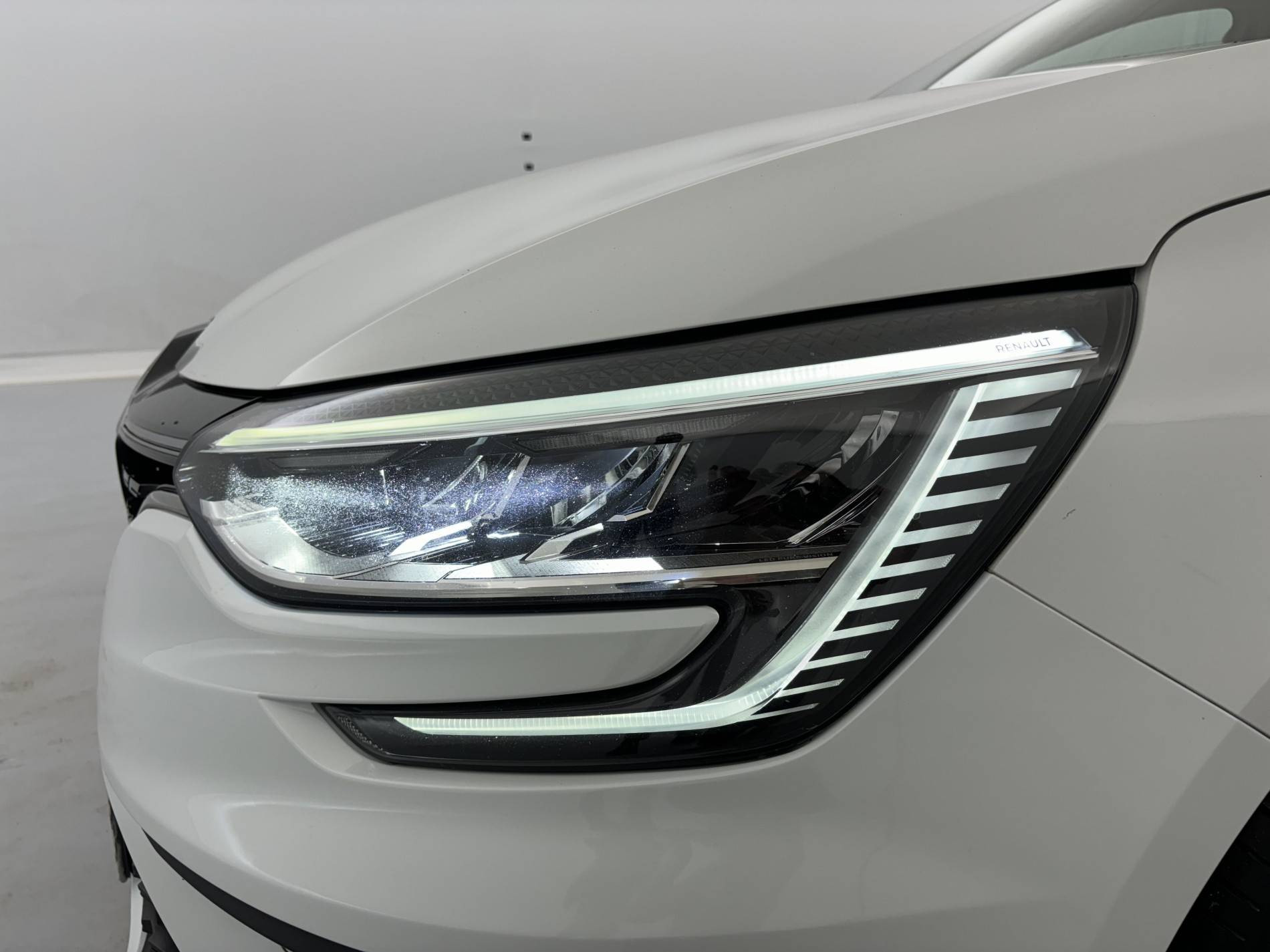 Vente en ligne Renault Megane 4  BLUE DCI 115 - 21N au prix de 12 990 €