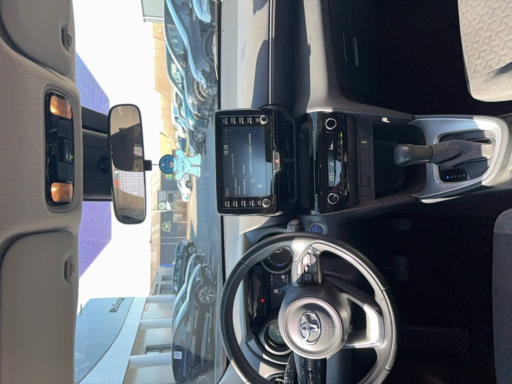 Vente en ligne Toyota Yaris YARIS HYBRIDE AFFAIRES 116H au prix de 18 990 €