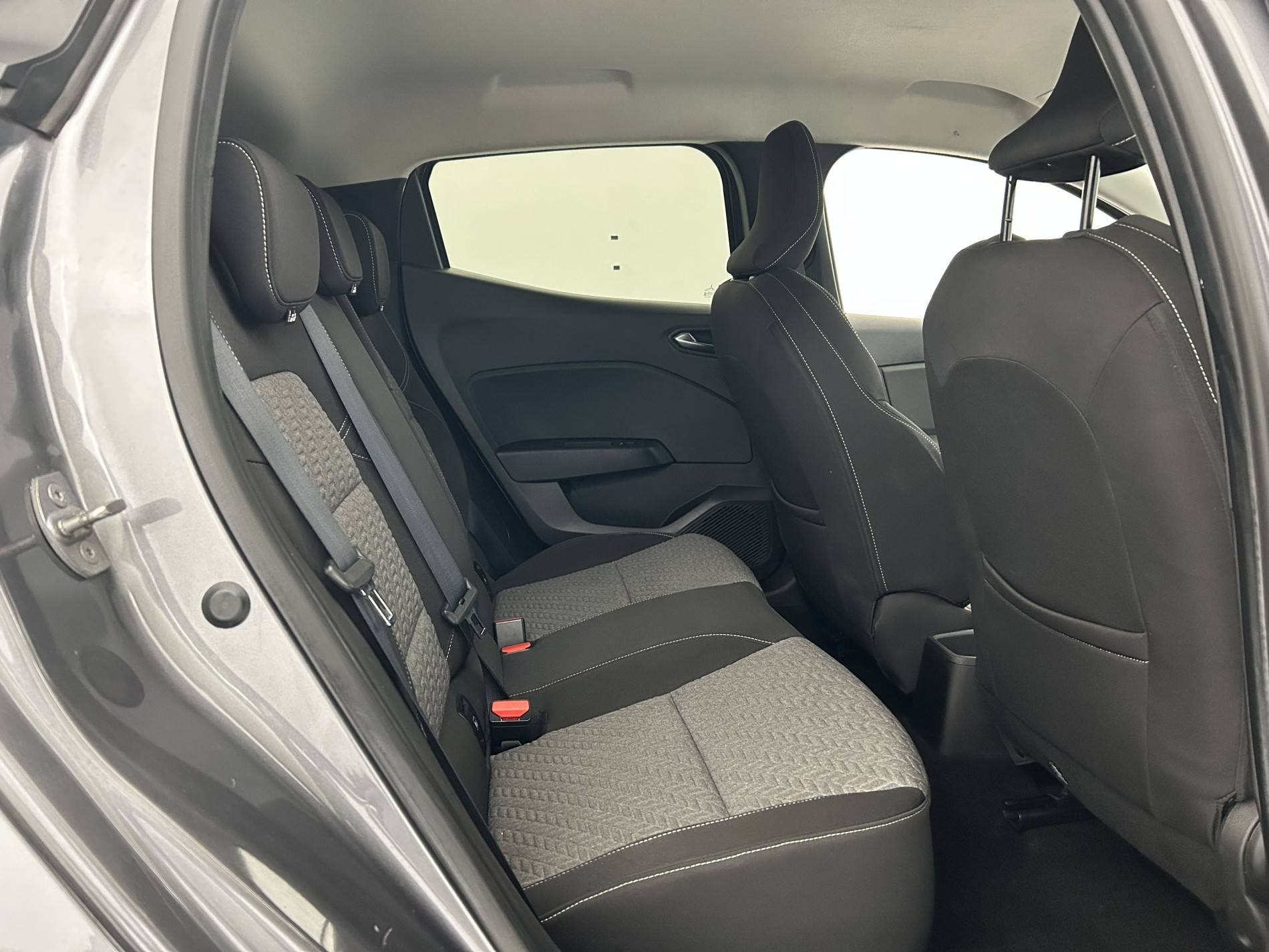 Vente en ligne Renault Clio 5 Clio TCe 90 au prix de 13 790 €