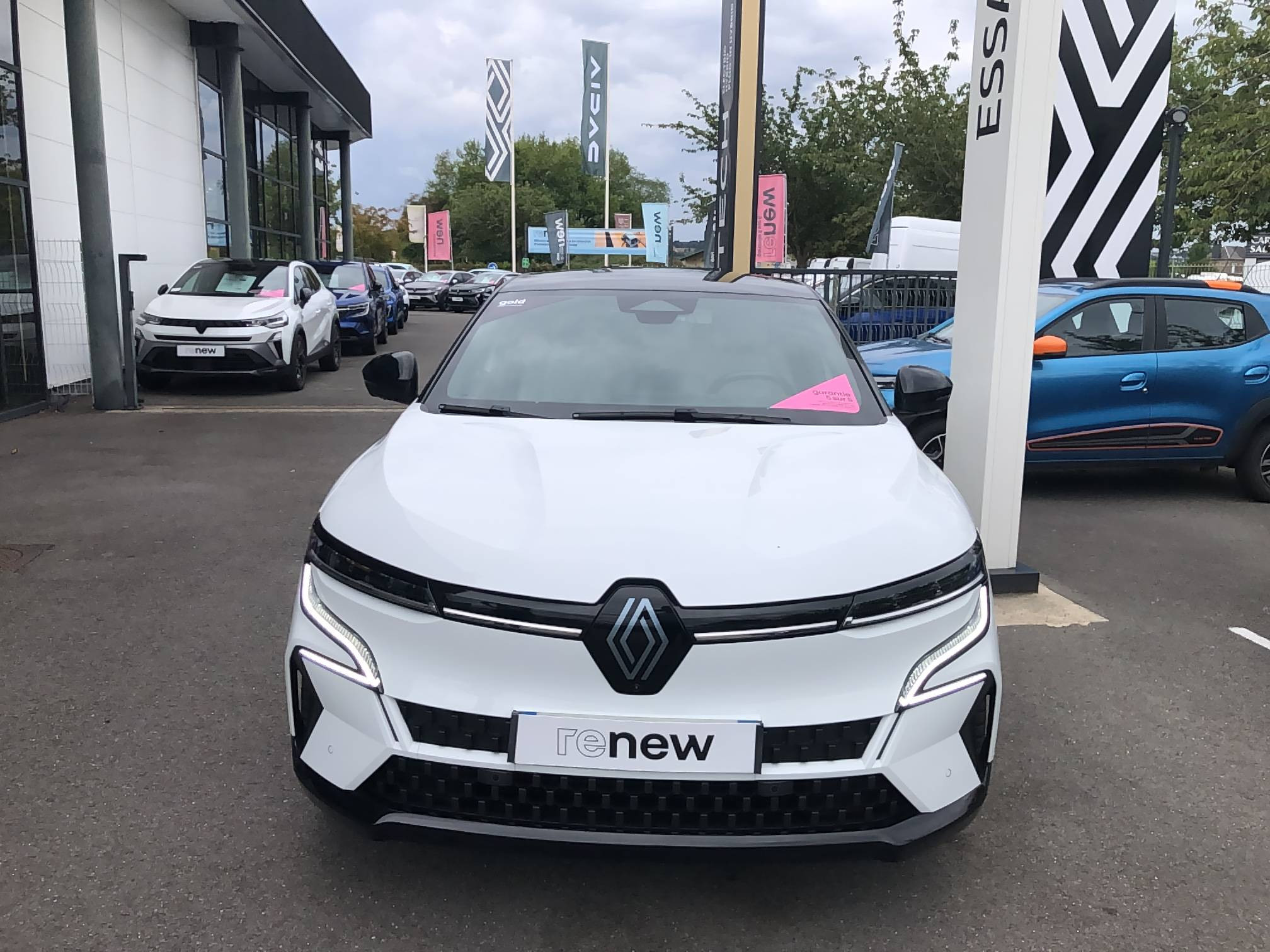 Vente en ligne Renault Megane E-Tech  EV60 220 ch super charge au prix de 26 990 €