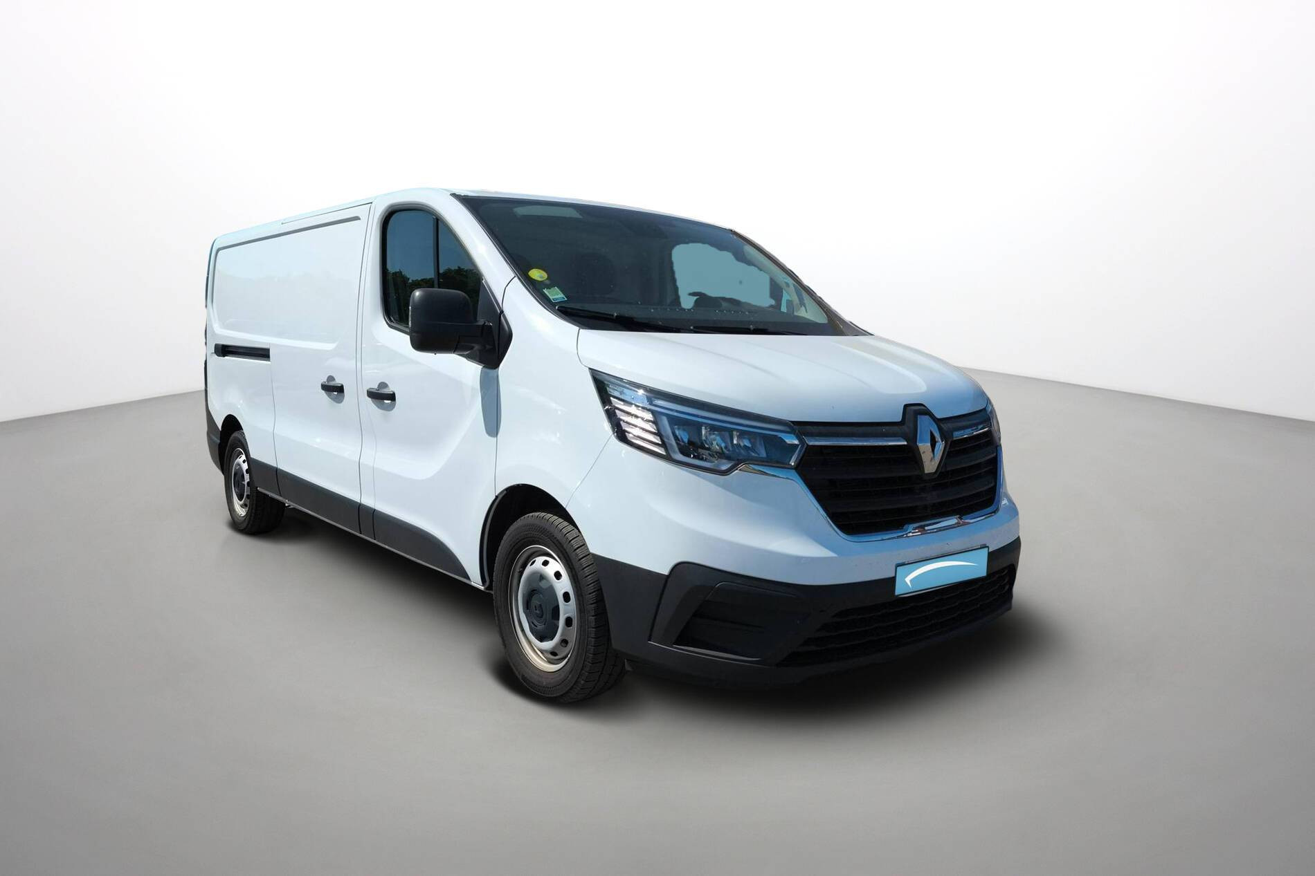 Vente en ligne Renault Trafic 3 Fourgon TRAFIC FGN L2H1 3000 KG BLUE DCI 130 au prix de 23 700 €