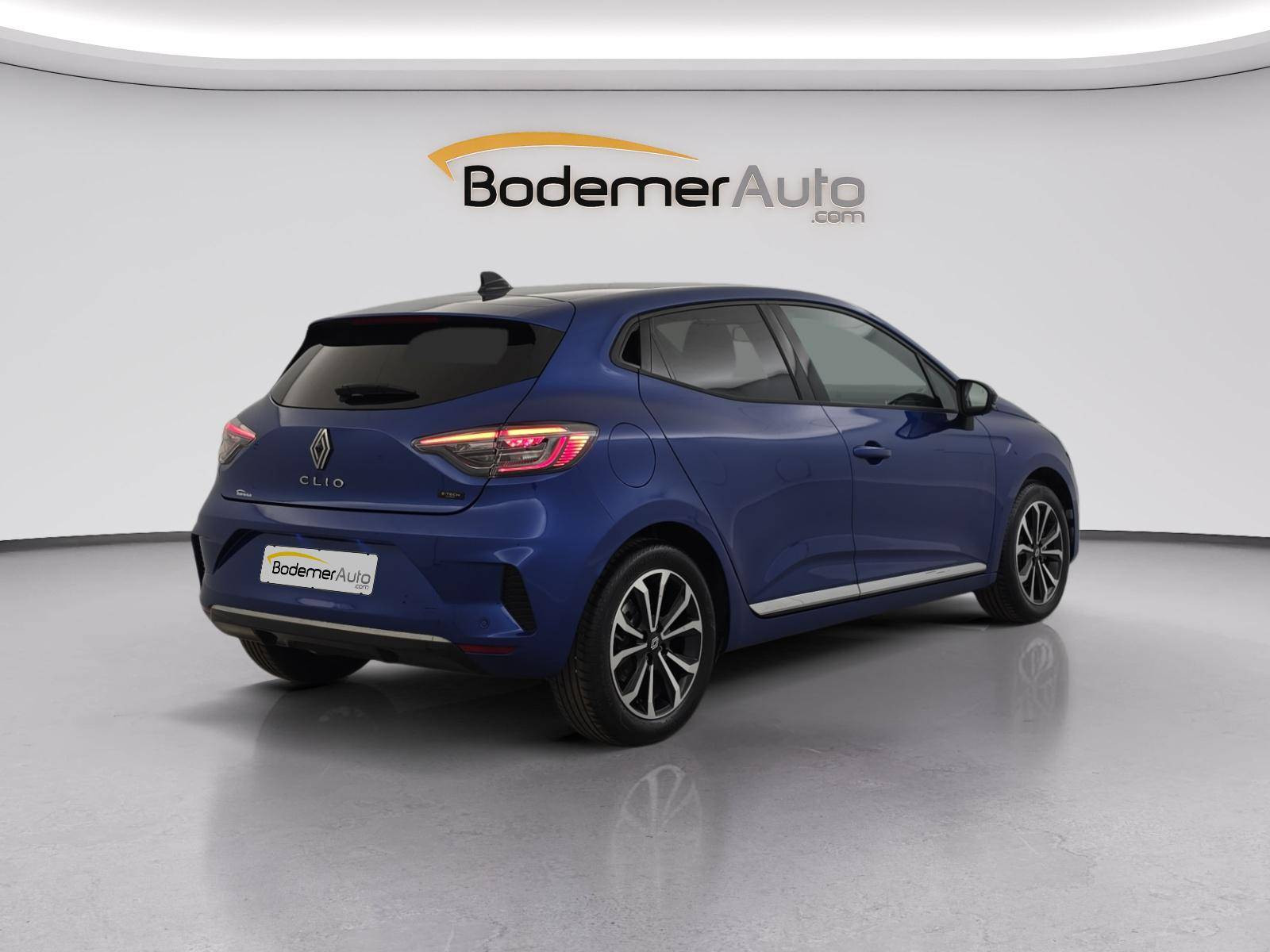 Vente en ligne Renault Clio 5 Clio E-Tech full hybrid 145 ch GSR2 au prix de 21 390 €