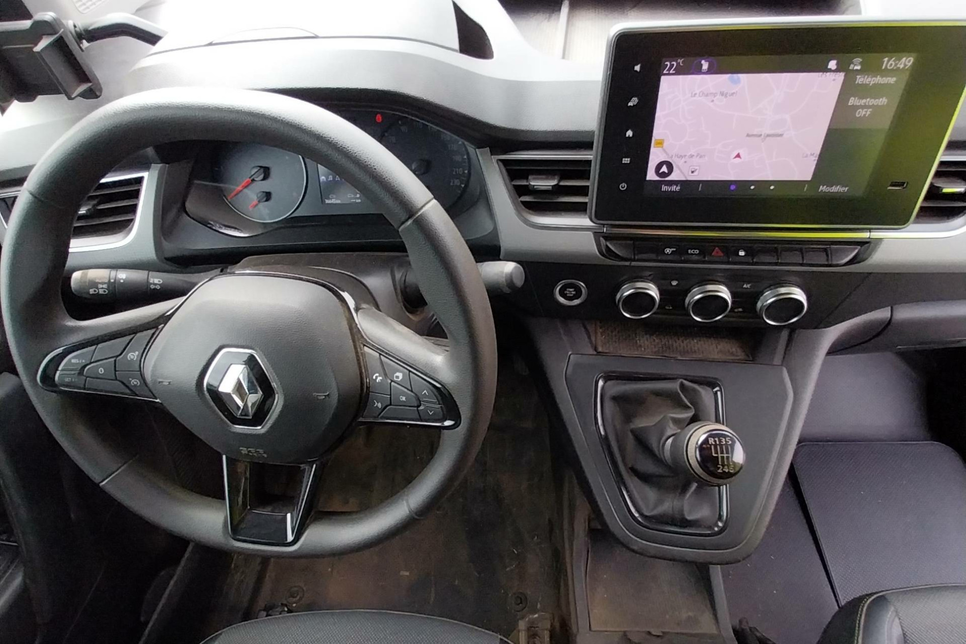 Vente en ligne Renault Kangoo Van  BLUE DCI 95 au prix de 16 499 €